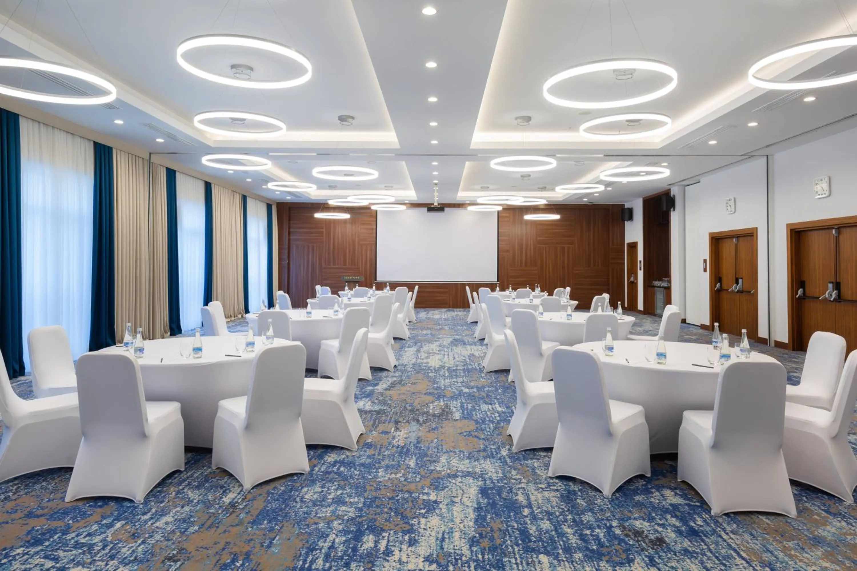 Meeting/conference room in Courtyard by Marriott Tashkent