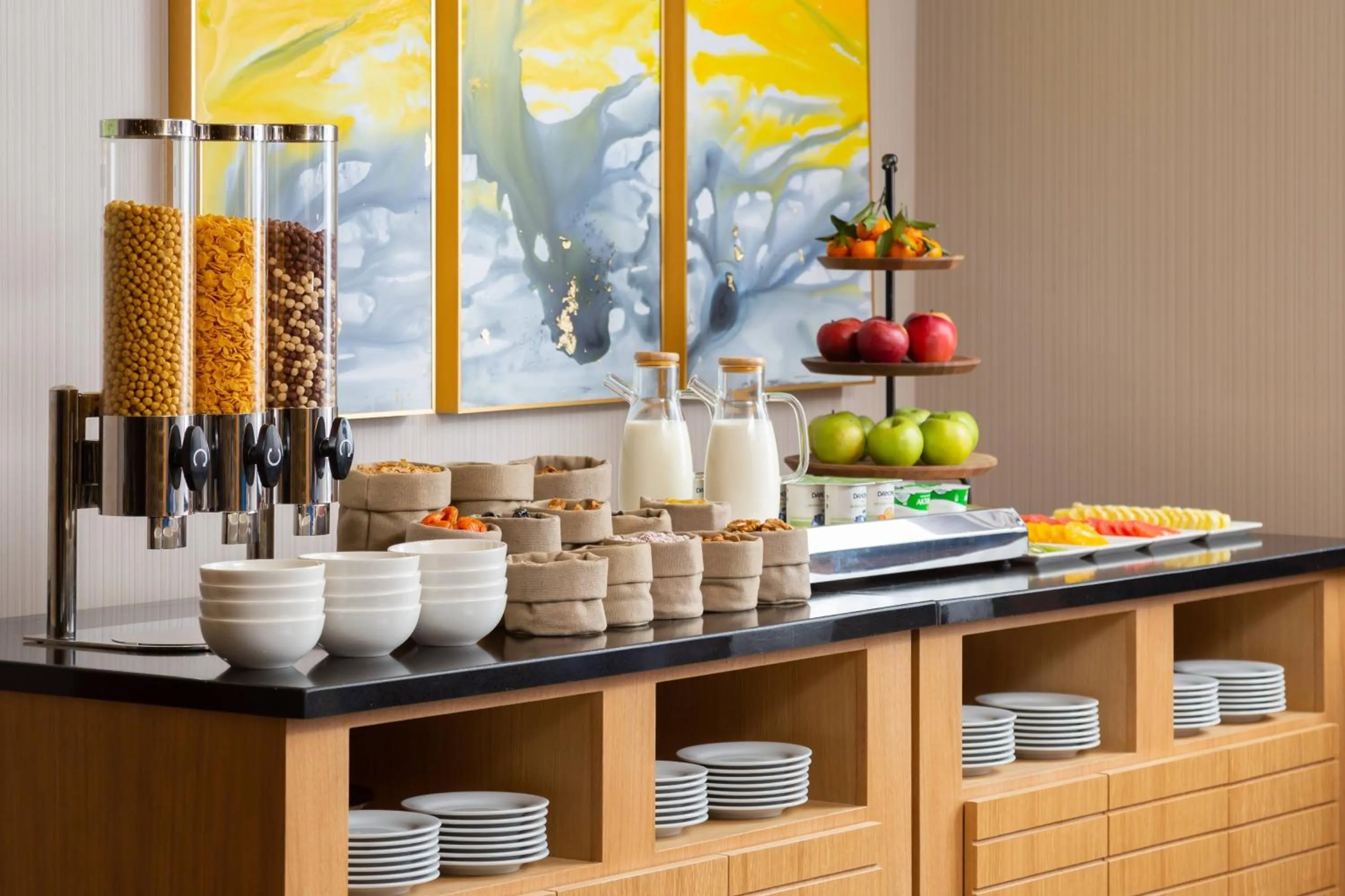 Breakfast in Courtyard by Marriott Tashkent