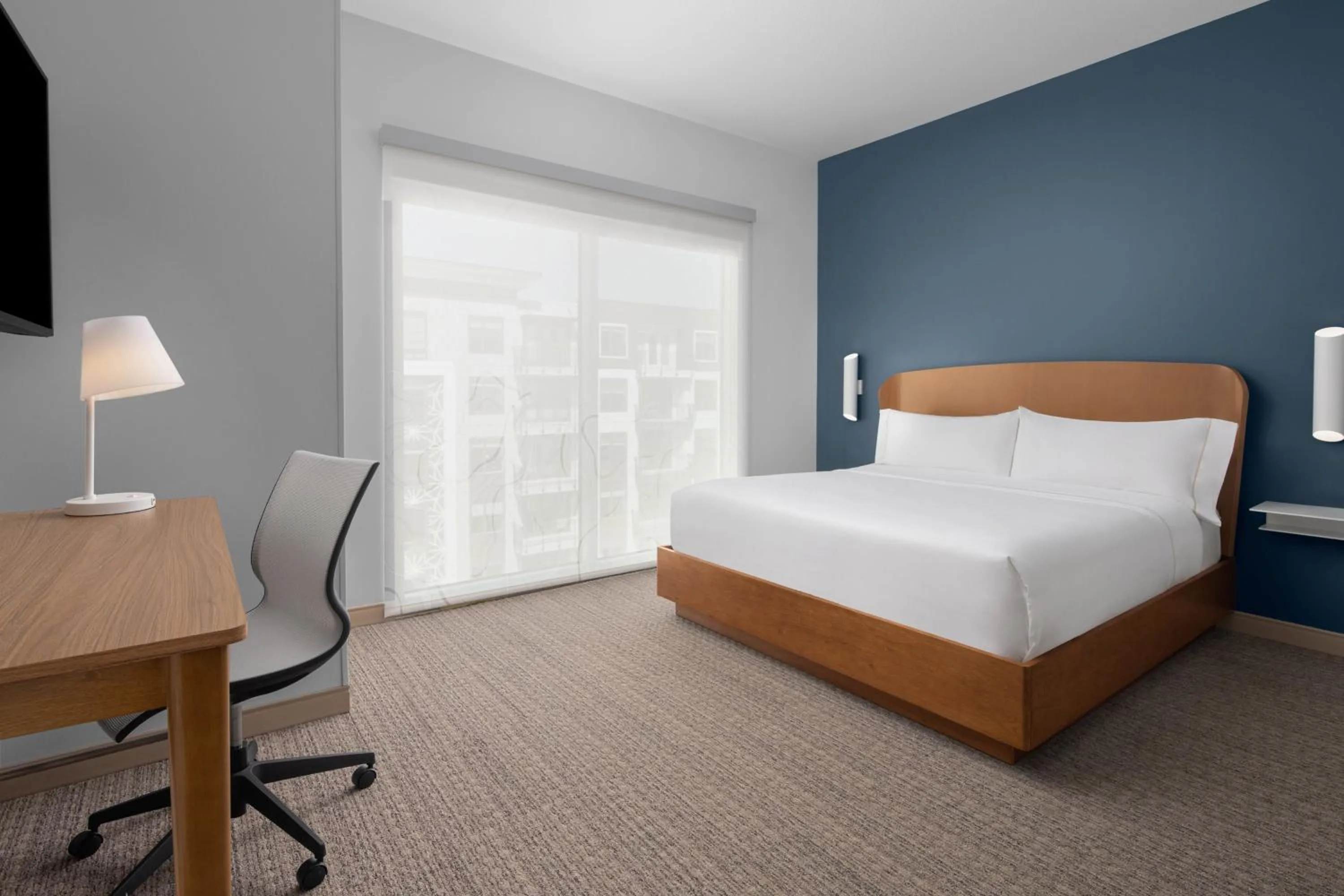 Photo of the whole room, Bed in Element Tampa Midtown