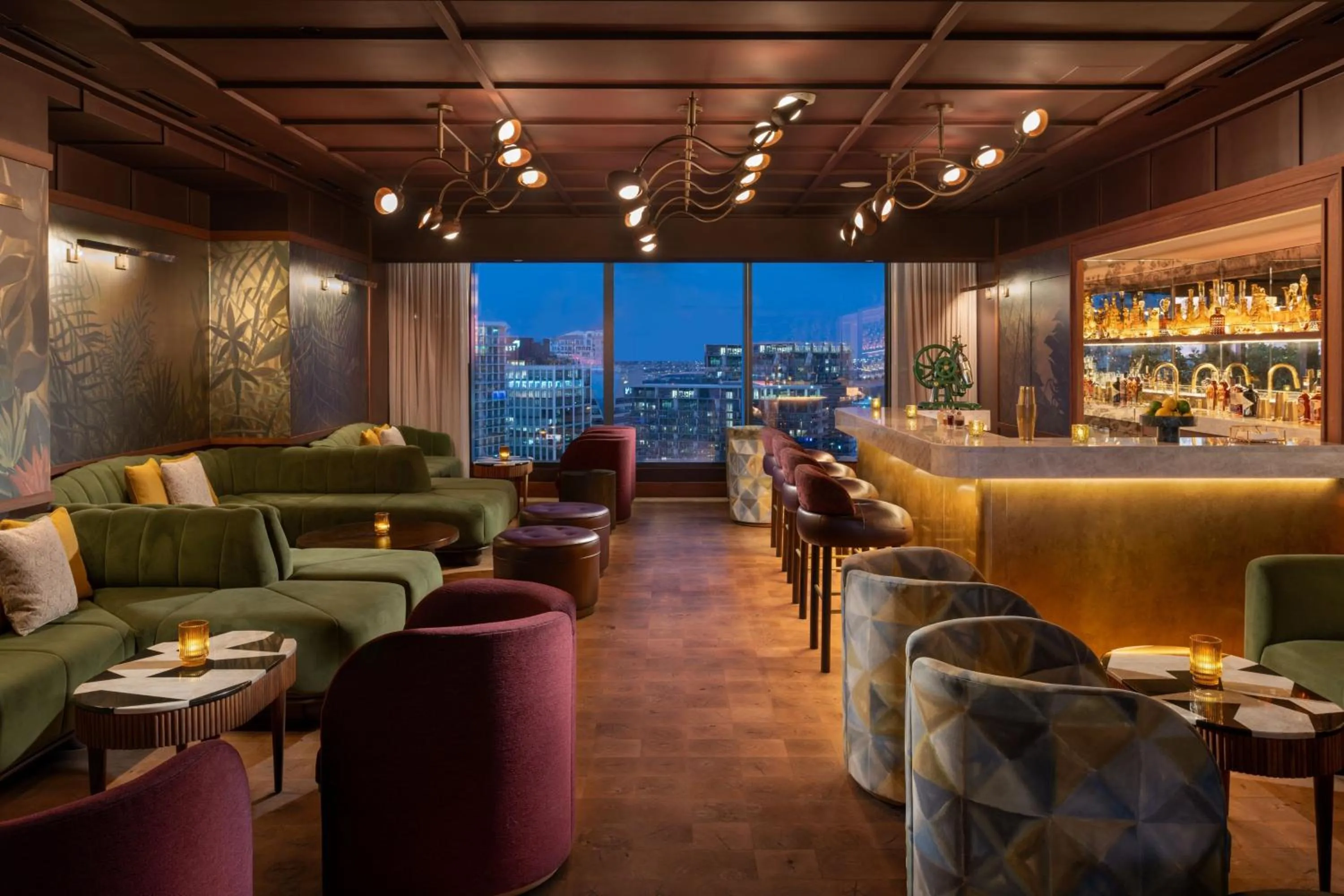 Restaurant/places to eat in JW Marriott Tampa Water Street