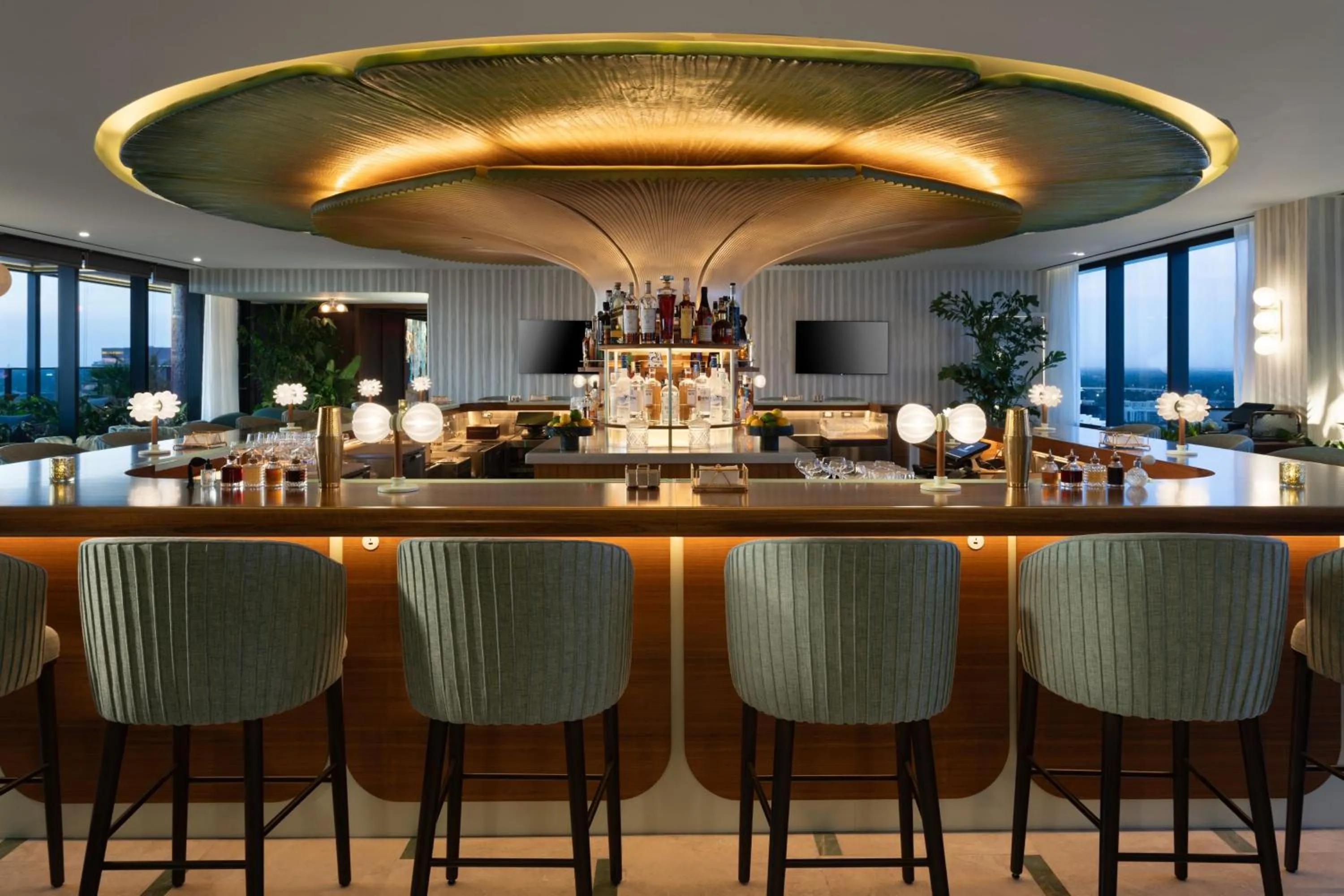 Lounge or bar in JW Marriott Tampa Water Street