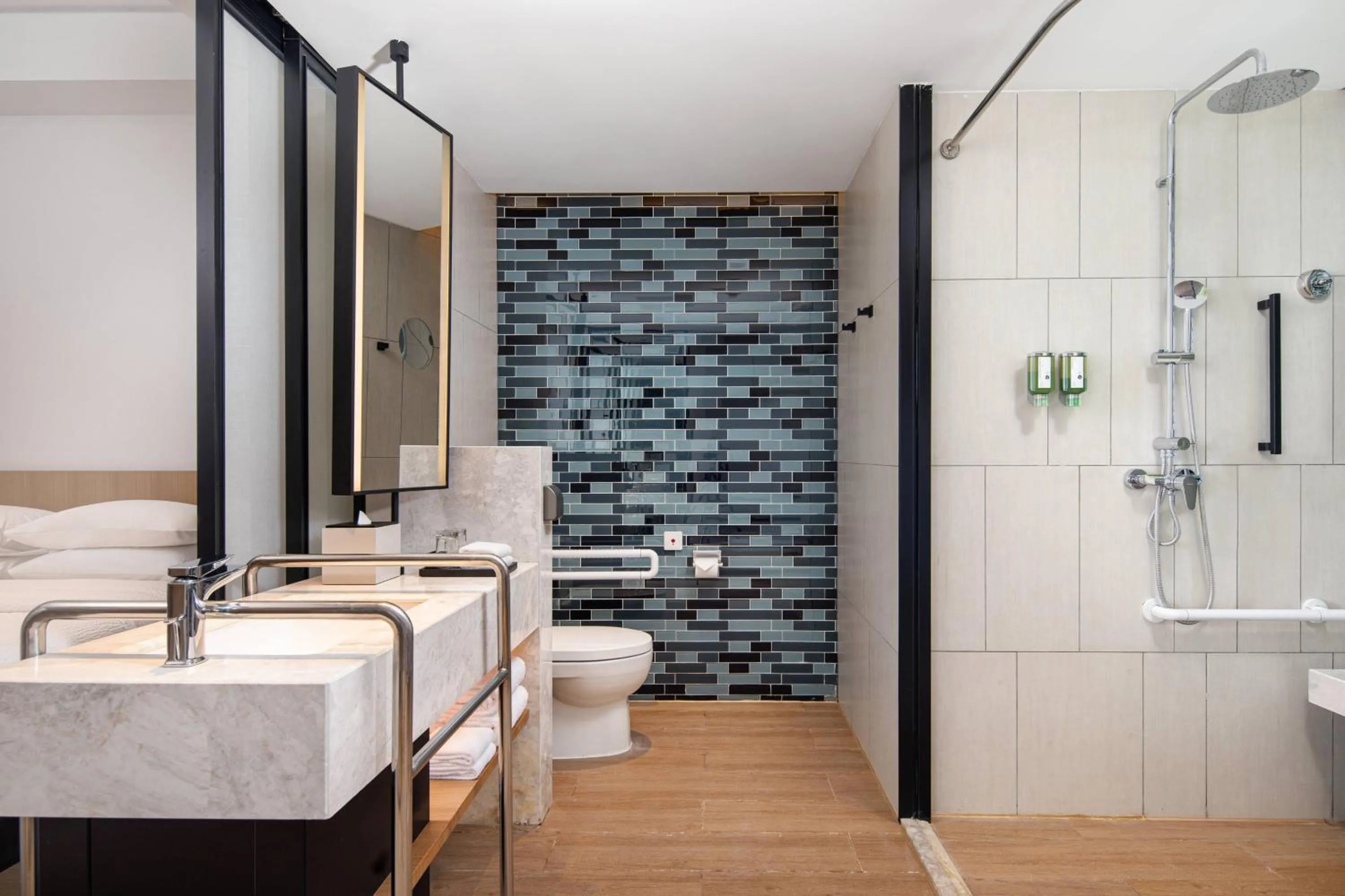 Bathroom in Fairfield by Marriott Jingzhou