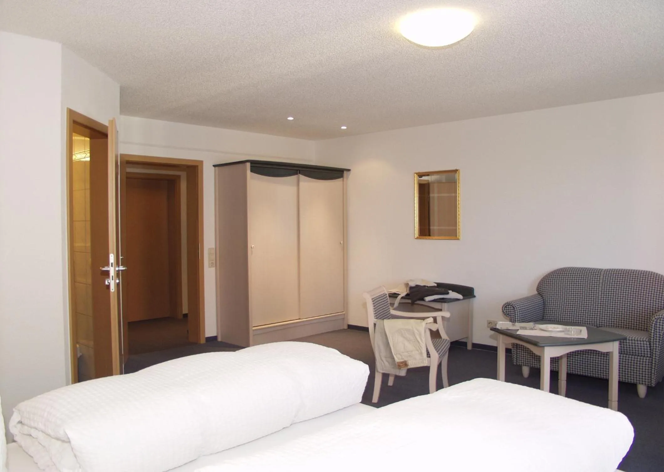 Photo of the whole room, Bed in Hotel Rössle