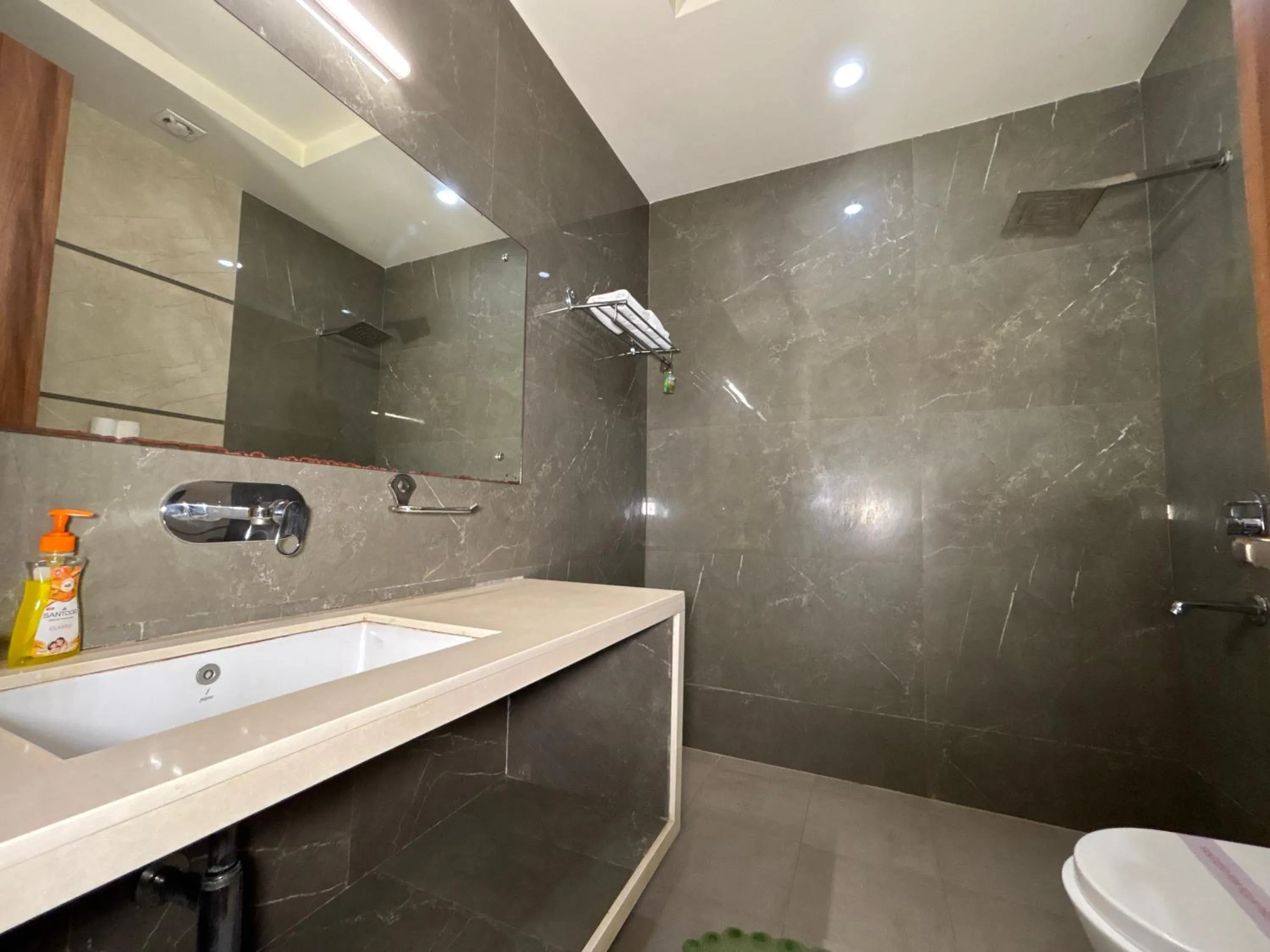 The Taj Vista Agra -walking distance to Taj Mahal