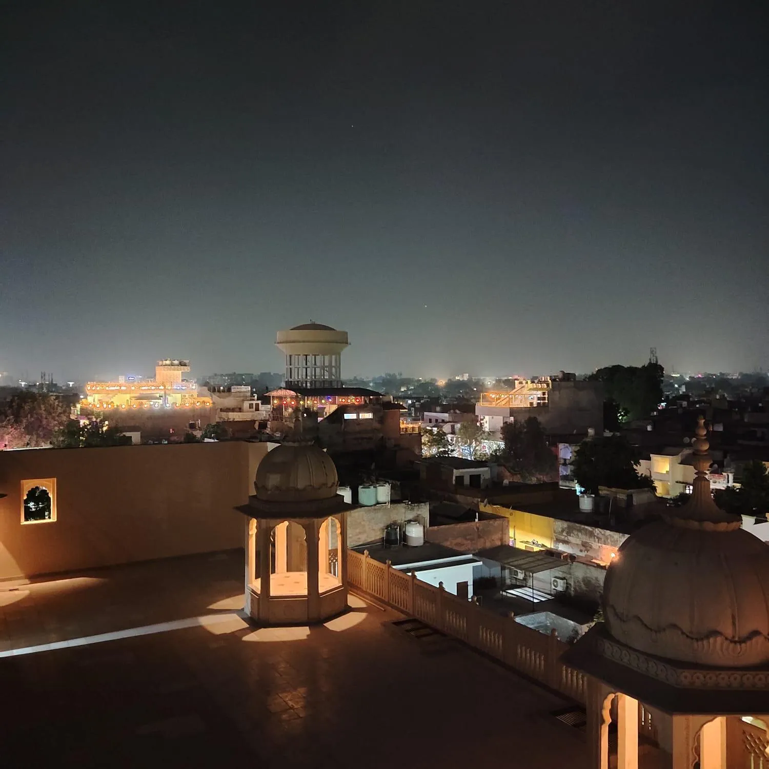 Property building in The Taj Vista Agra -walking distance to Taj Mahal