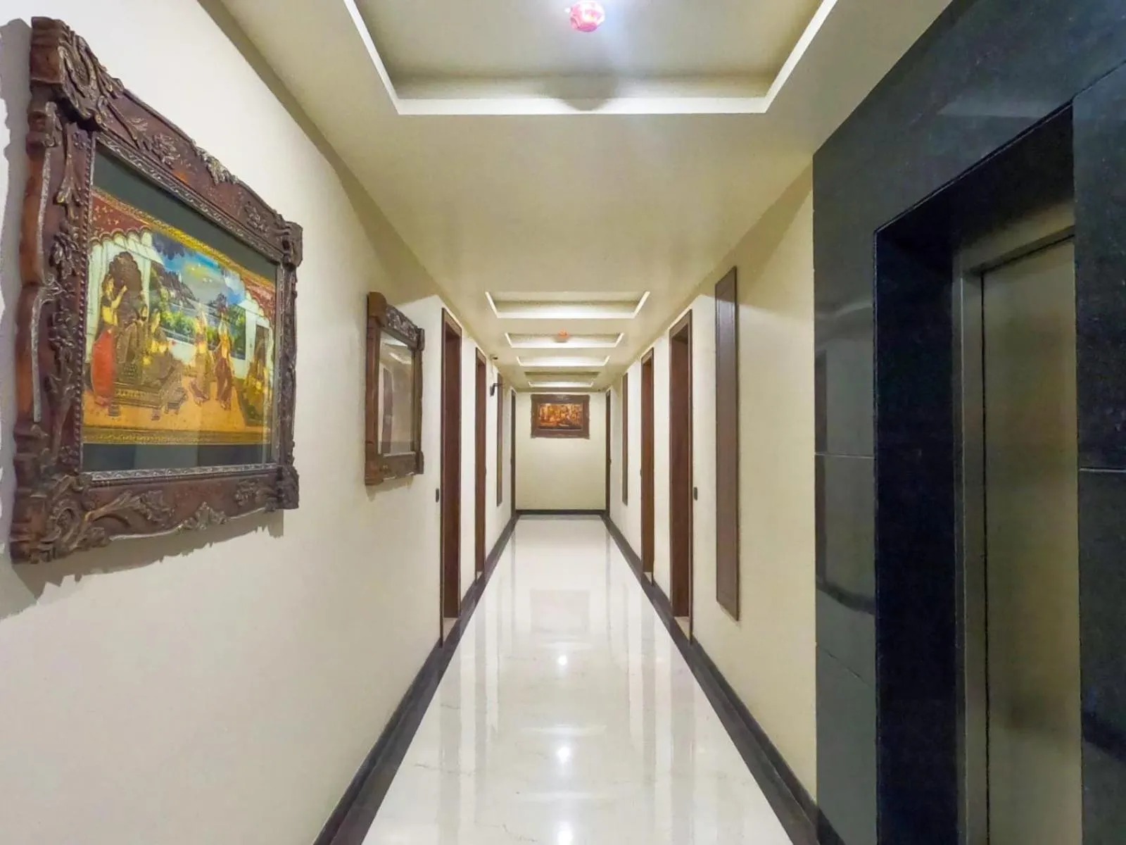 Property building in The Taj Vista Agra -walking distance to Taj Mahal