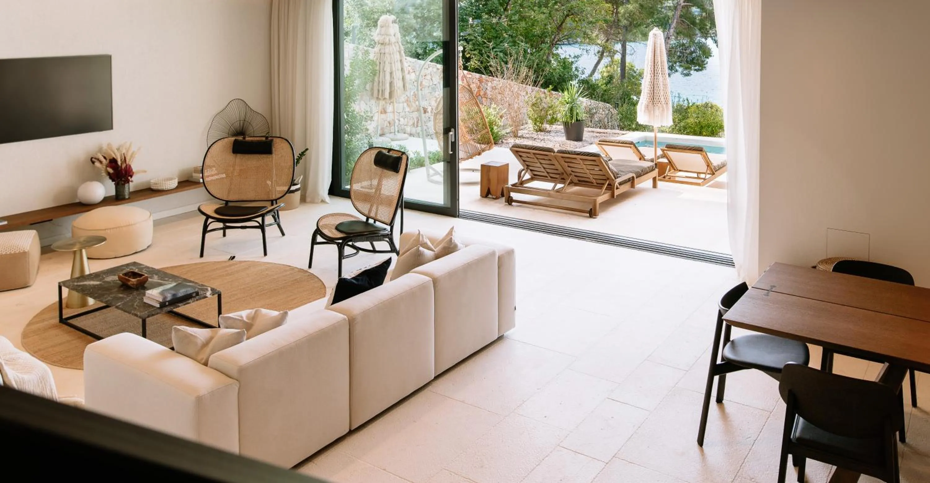 Communal lounge/ TV room in Maslina Resort