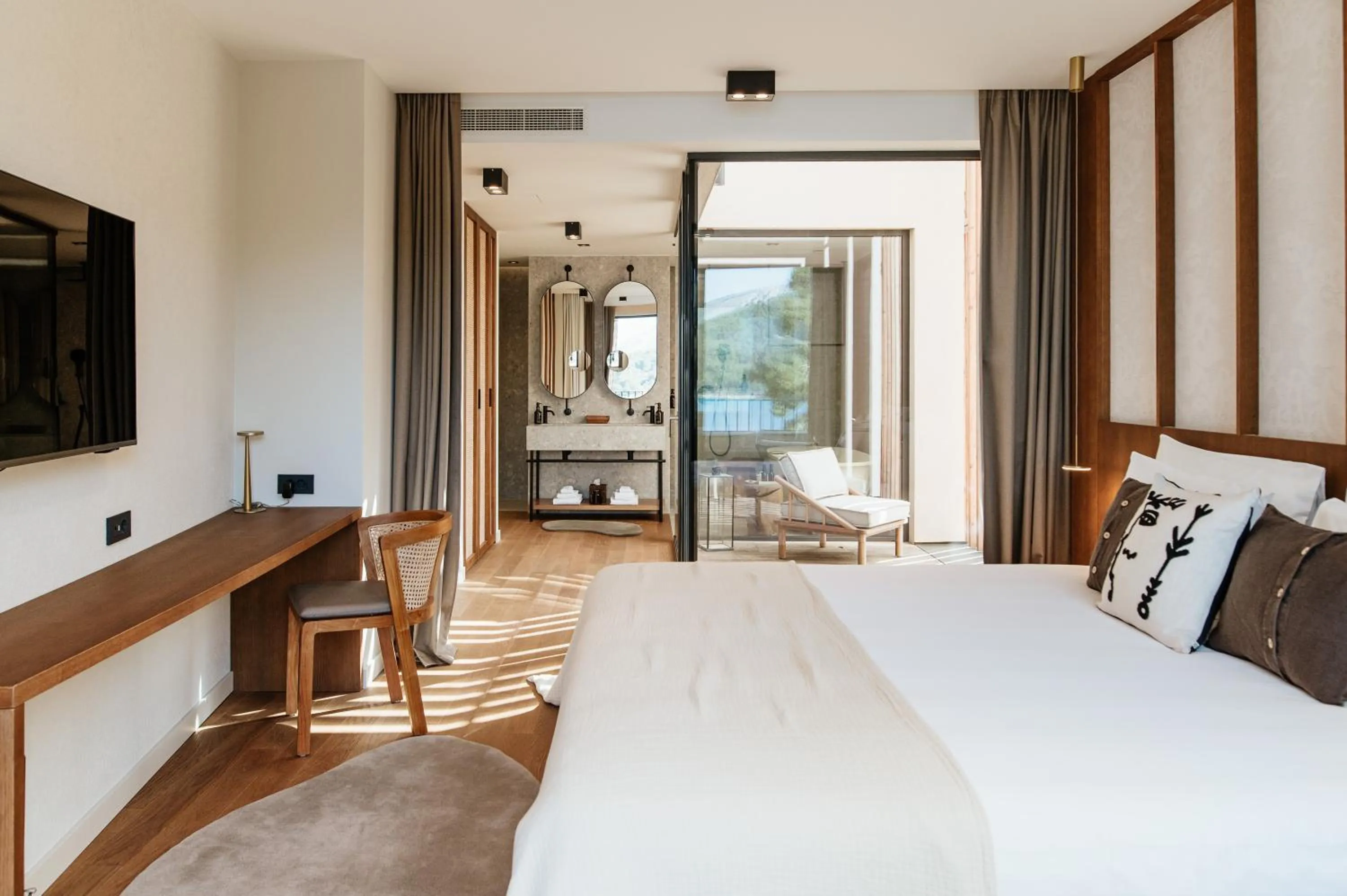 Bed in Maslina Resort