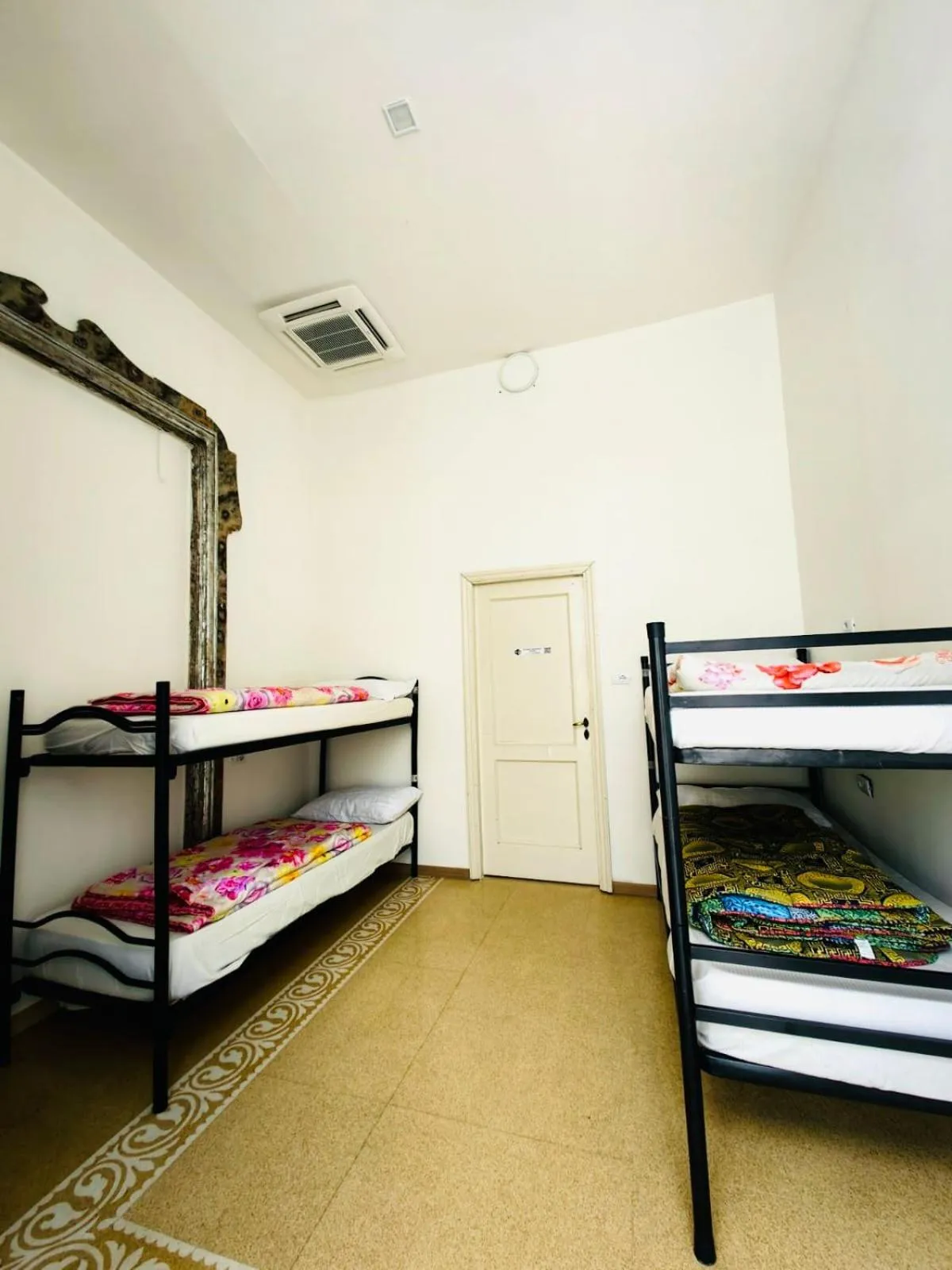 Bed in Salerno Experience Hostel