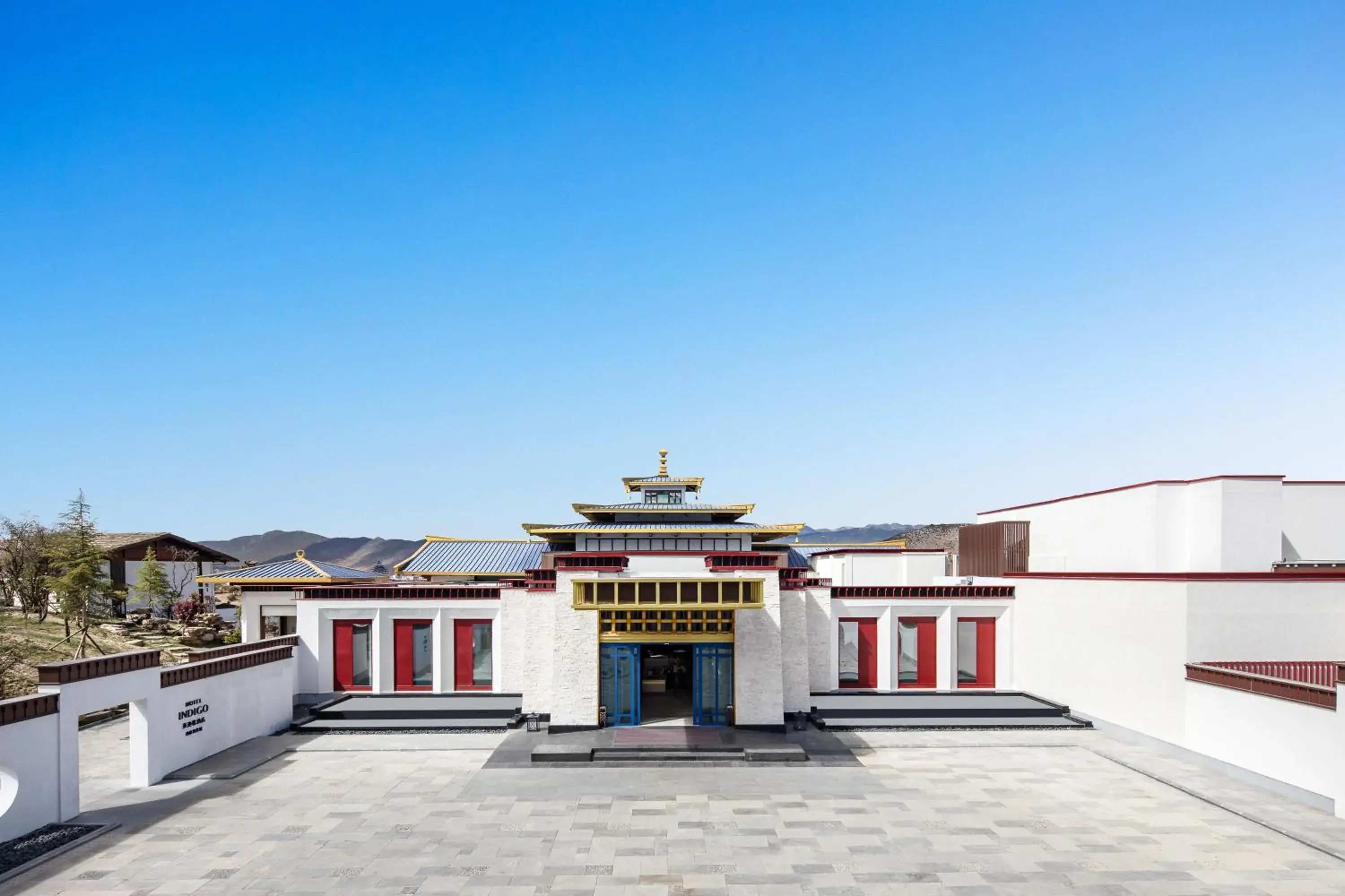 Property building in Hotel Indigo Diqing Moonlight City by IHG Property building in Hotel Indigo Diqing Moonlight City by IHG