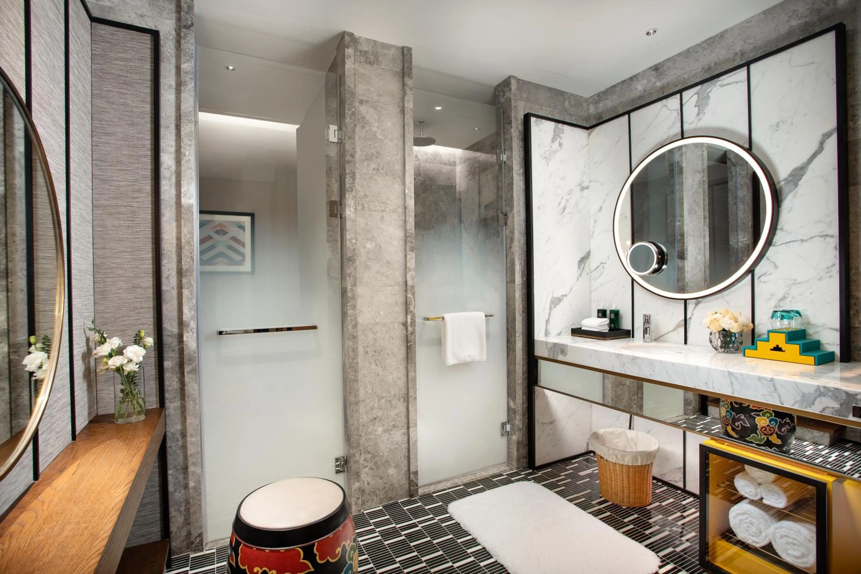 Toilet in Hotel Indigo Diqing Moonlight City by IHG