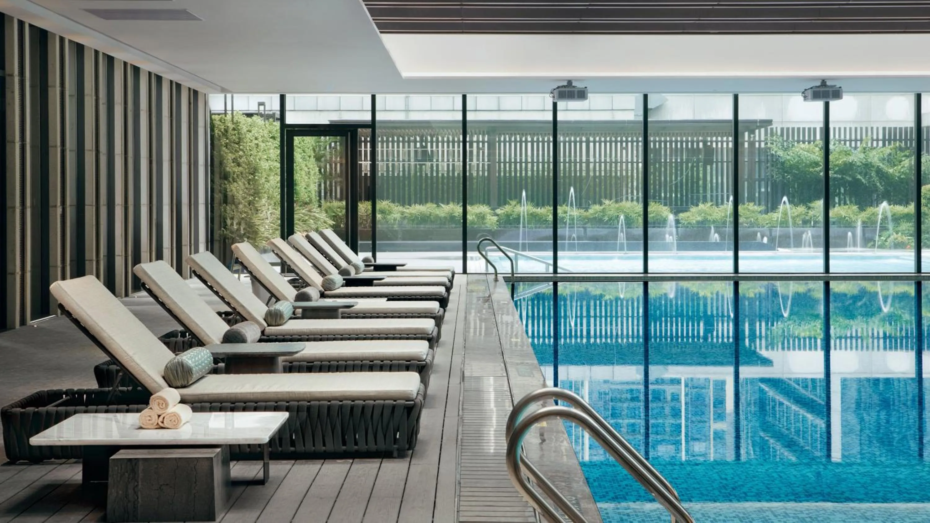 Swimming pool in InterContinental Foshan DongPing