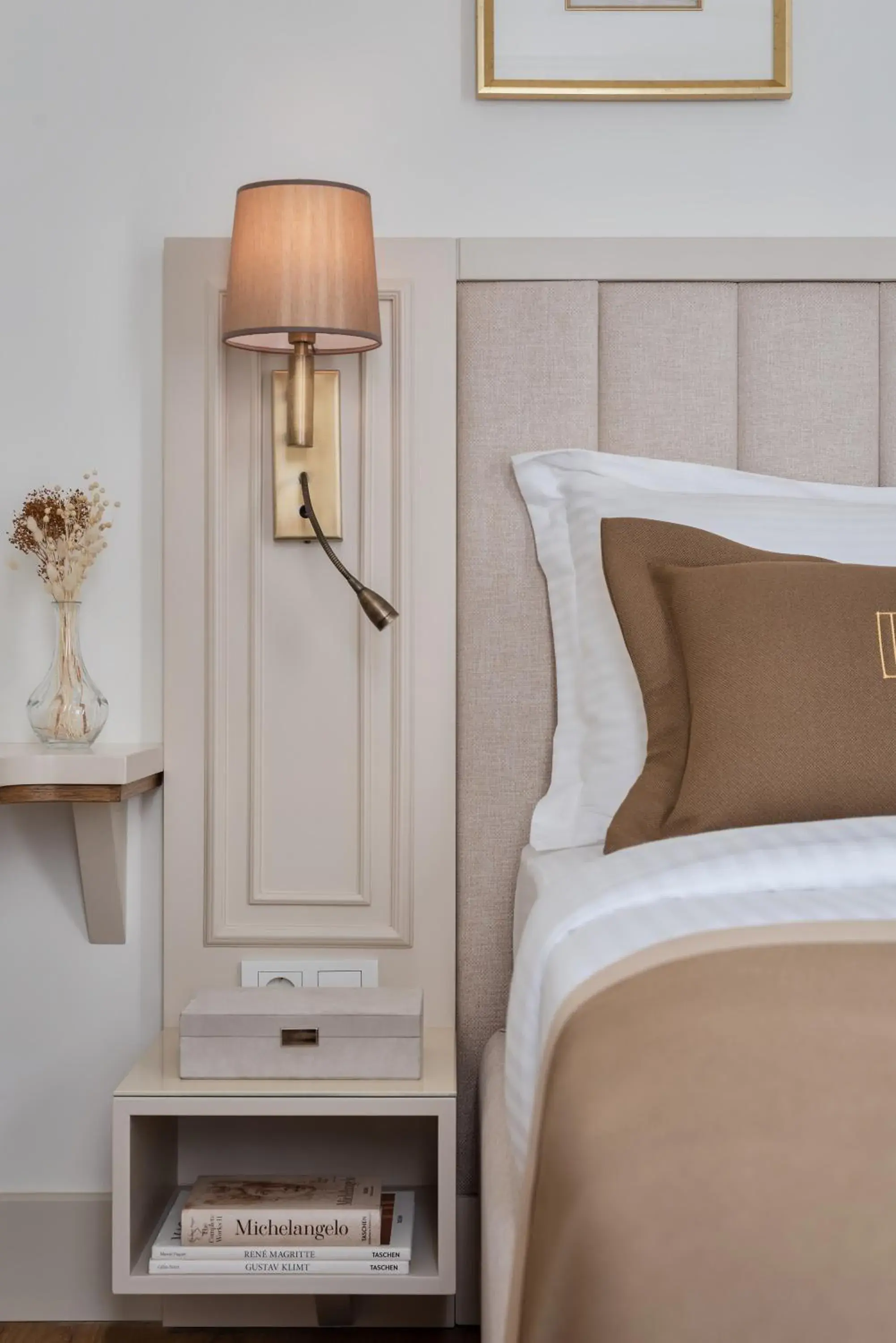 Bedroom, Bed in Delita City Hotel Bedroom, Bed in Delita City Hotel