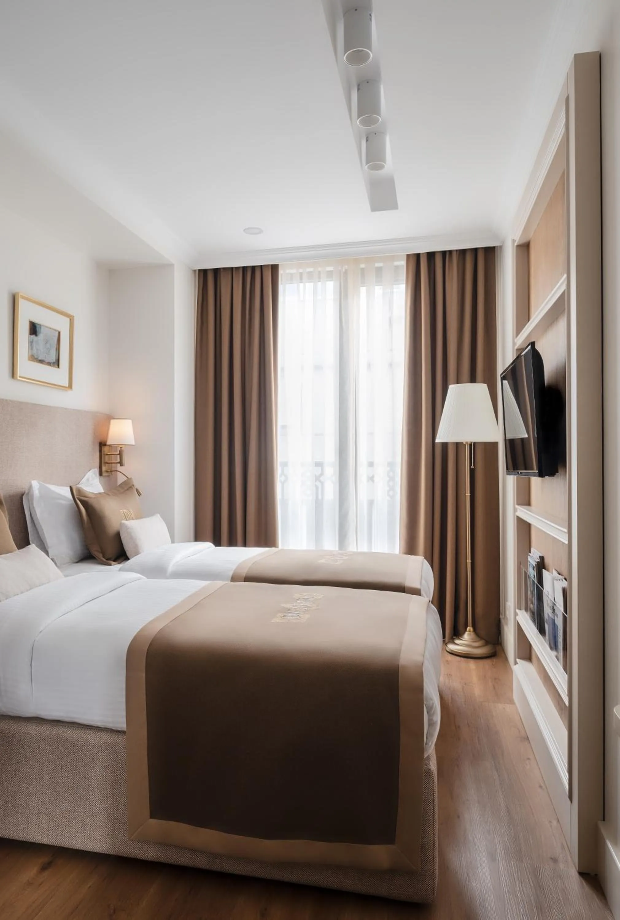 Bed in Delita City Hotel