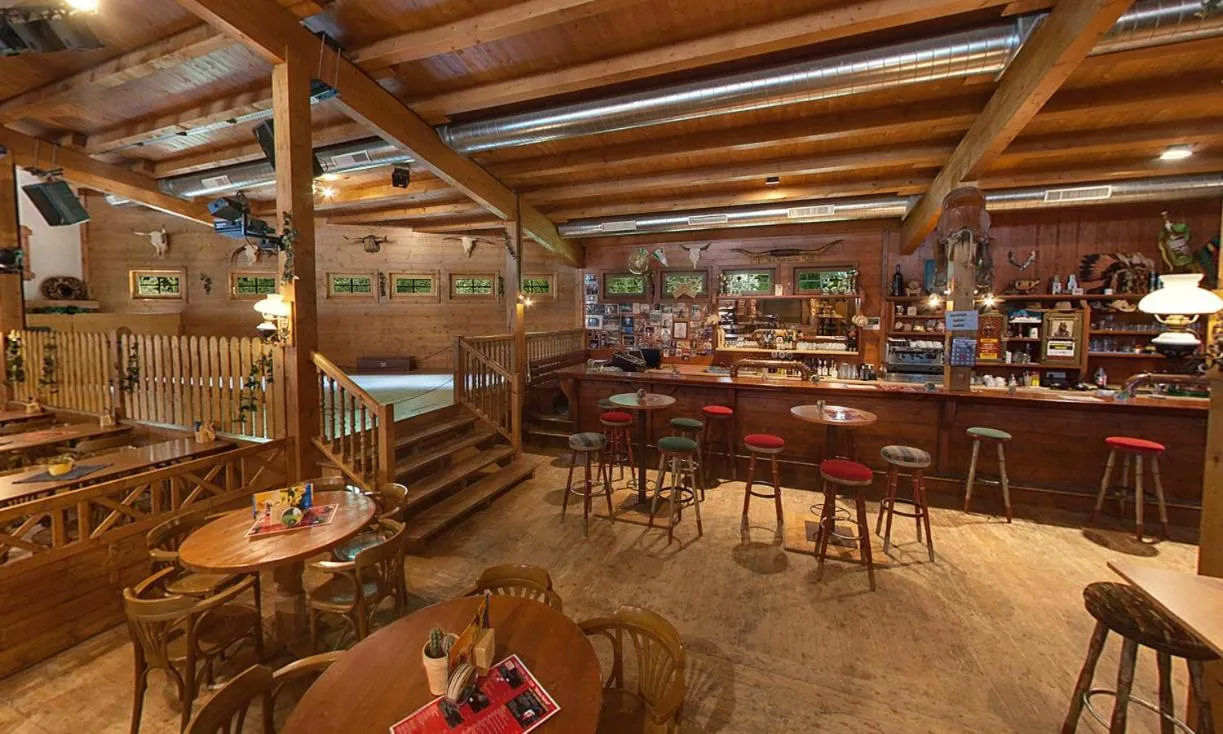 Restaurant/places to eat in Apartmenthaus Wiesenhof