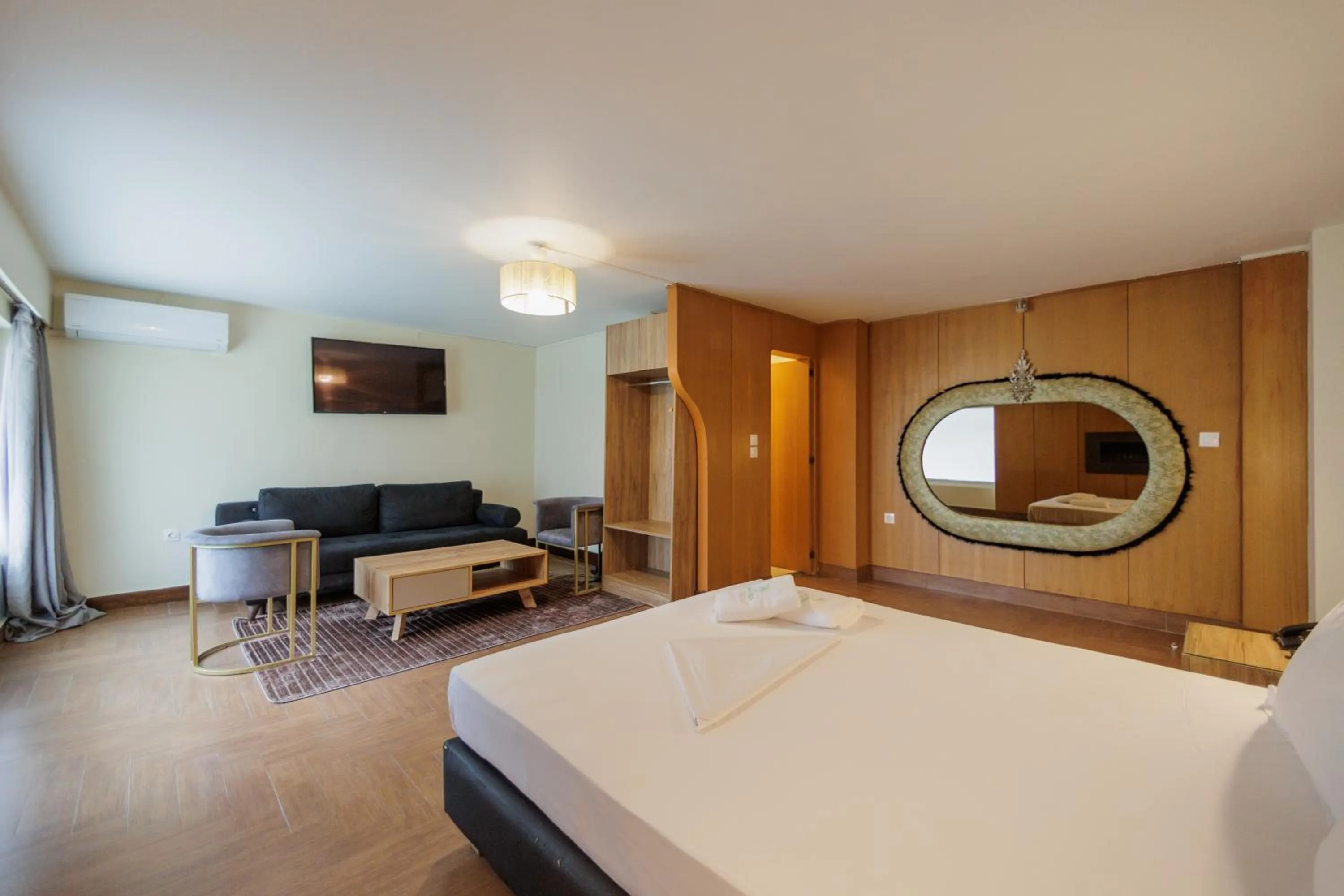 Bedroom, Bed in Aachen