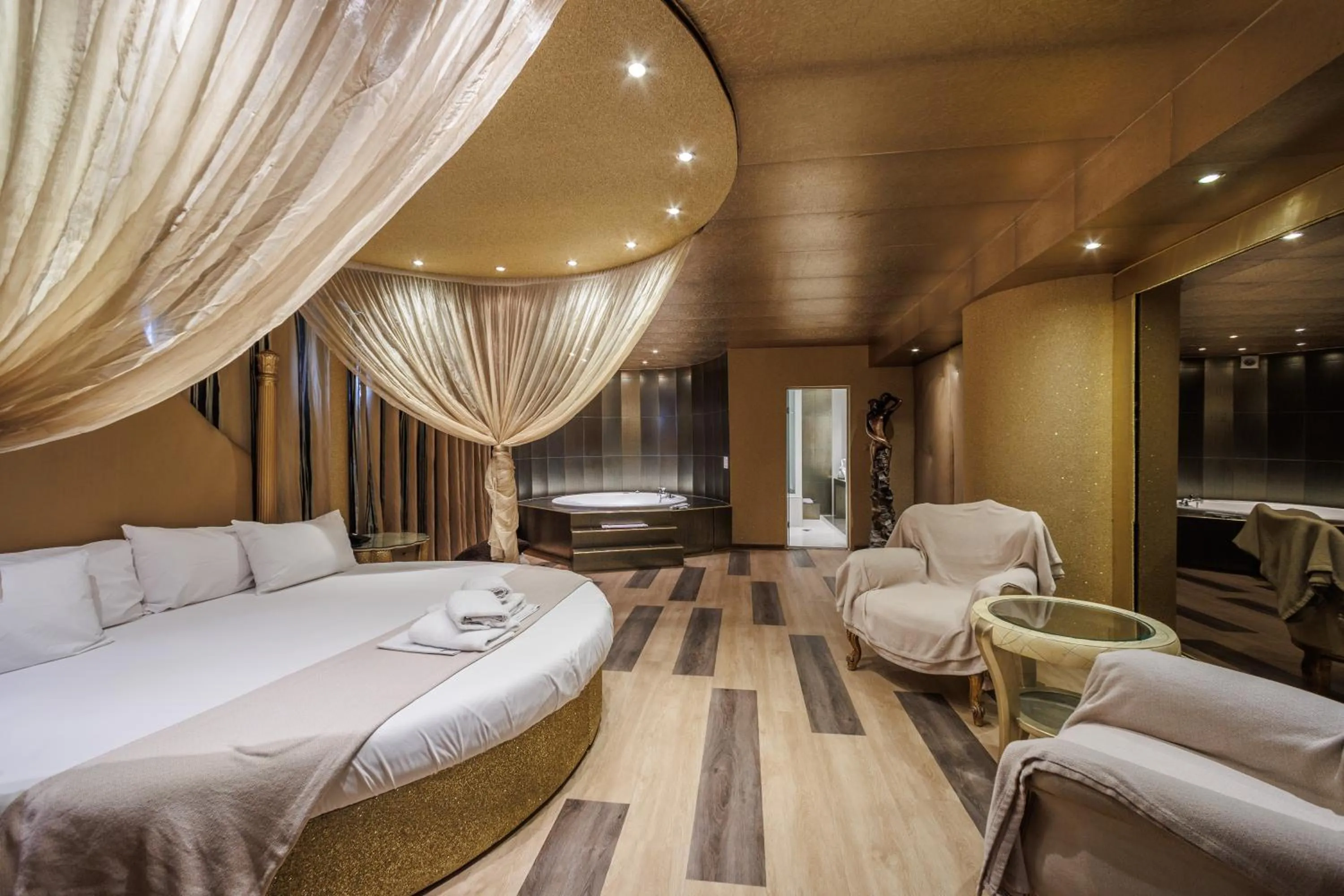 Bedroom, Bed in Aachen