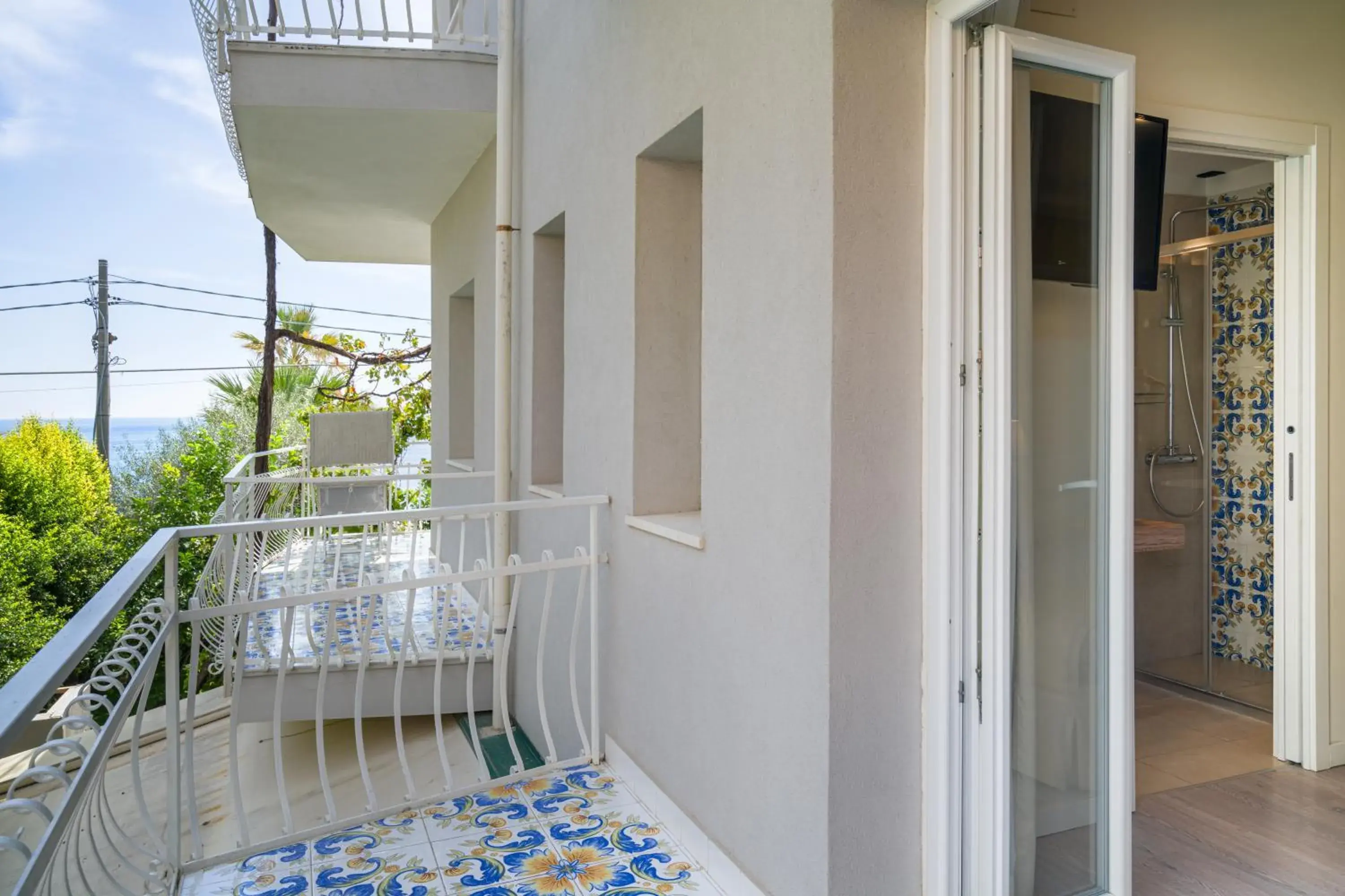 Classic Triple Room with Lateral Sea View - single occupancy in Hotel Rivage Taormina Classic Triple Room with Lateral Sea View - single occupancy in Hotel Rivage Taormina