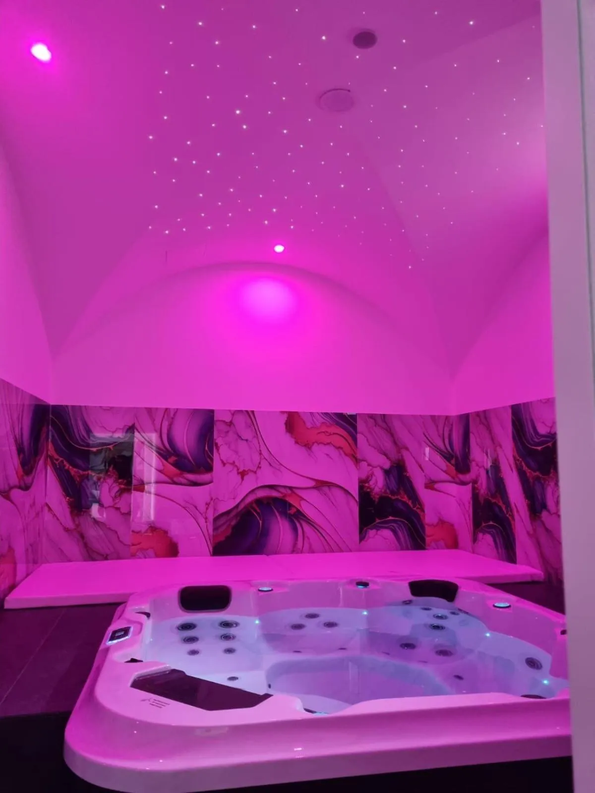 Hot Tub in B&B SOGNANDO VIETRI e SPA ESCLUSIVA