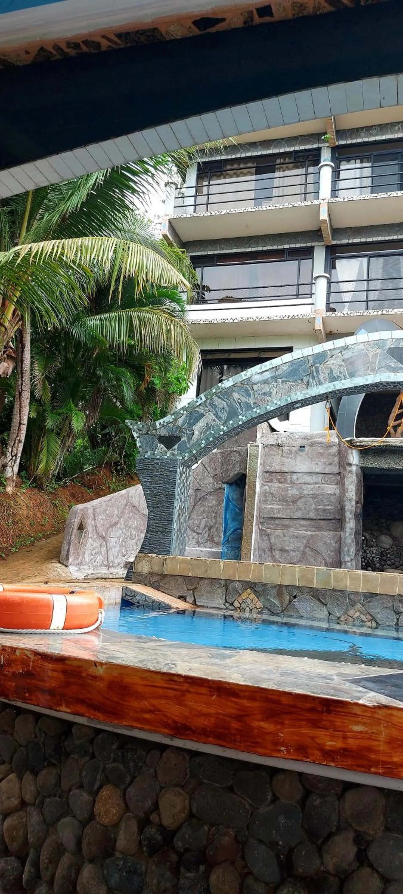 Swimming pool in El Castillo Monte Campana