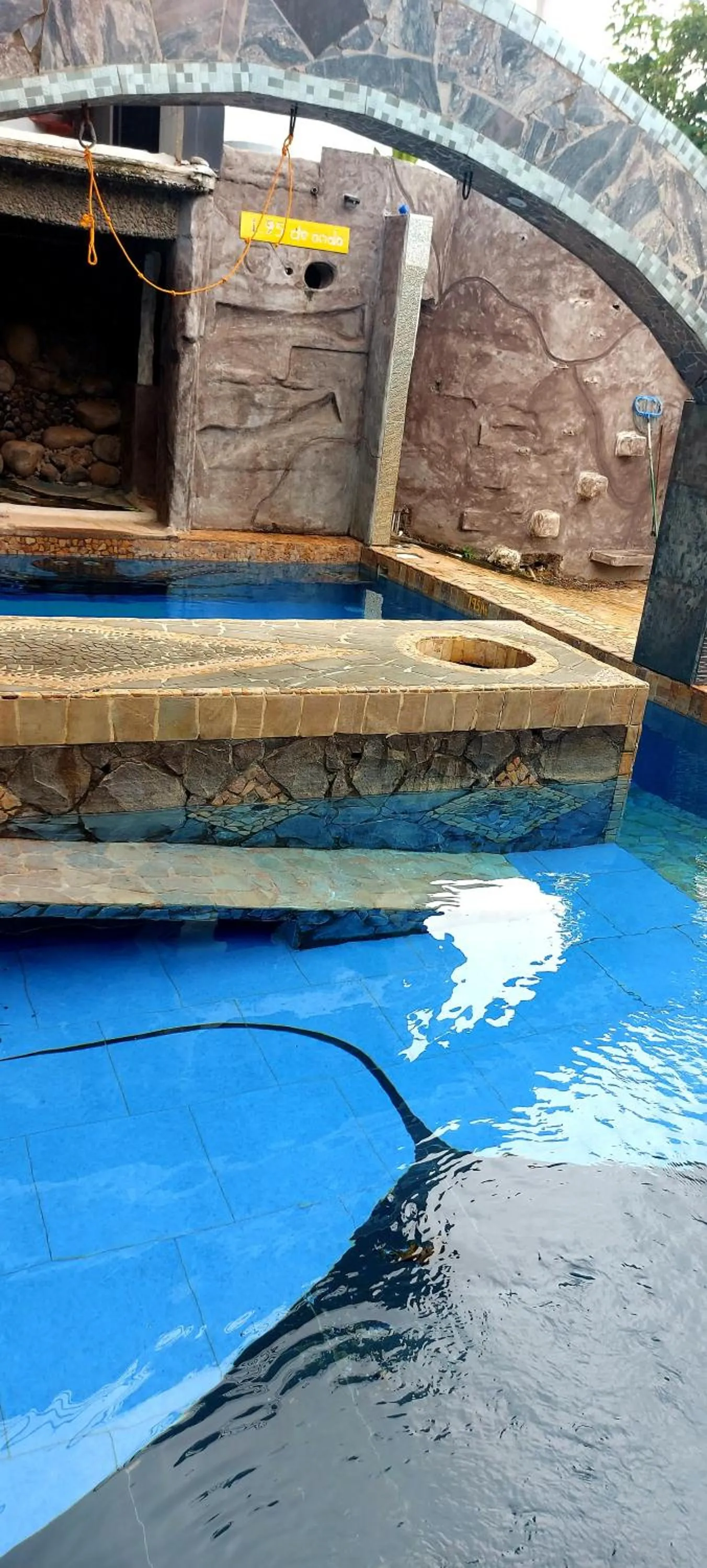 Swimming pool in El Castillo Monte Campana