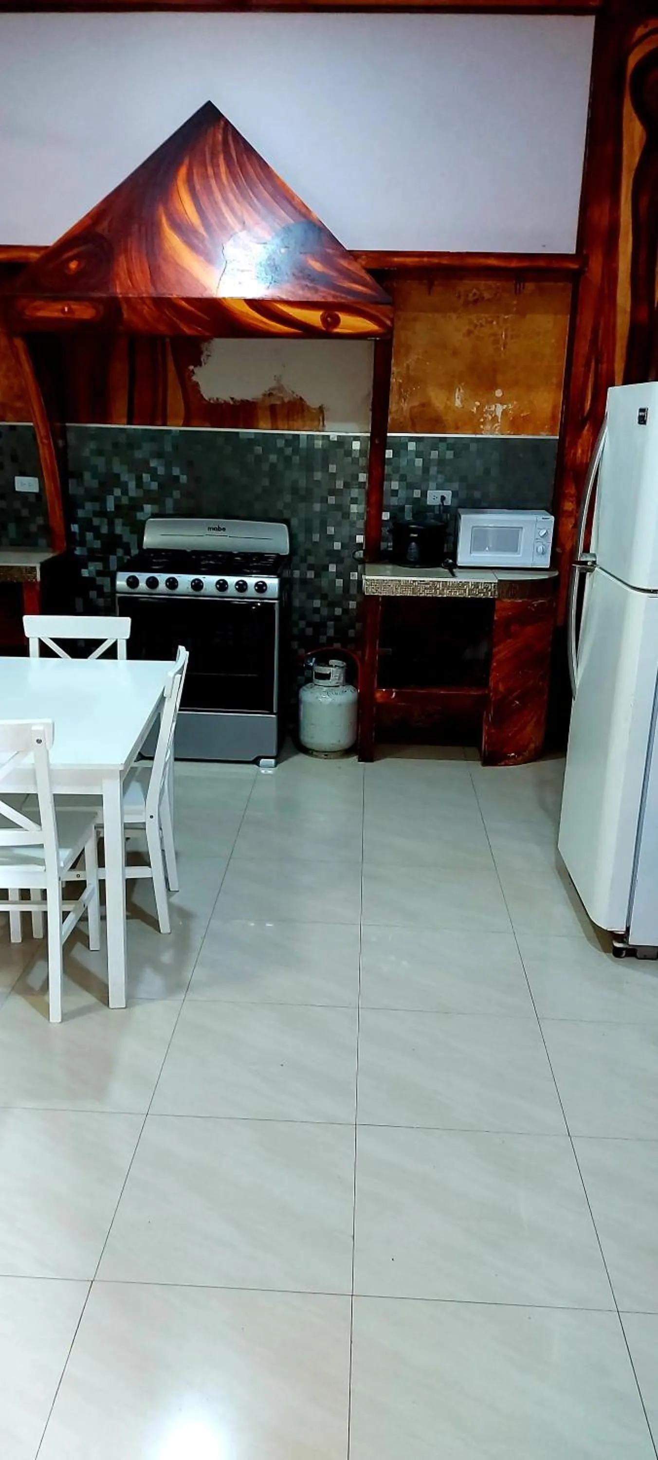 Communal kitchen in El Castillo Monte Campana