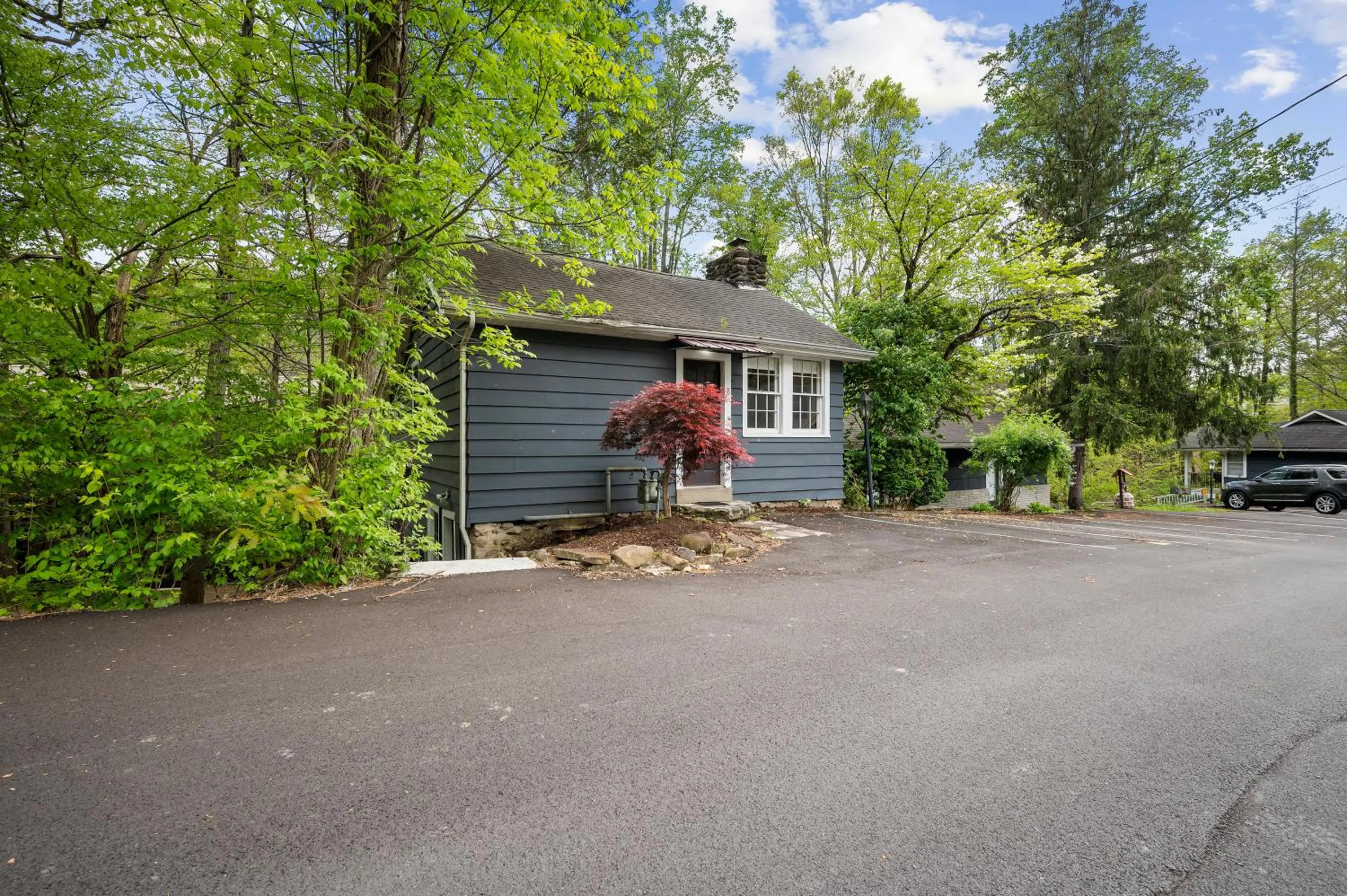 Carr's Northside Hotel and Cottages
