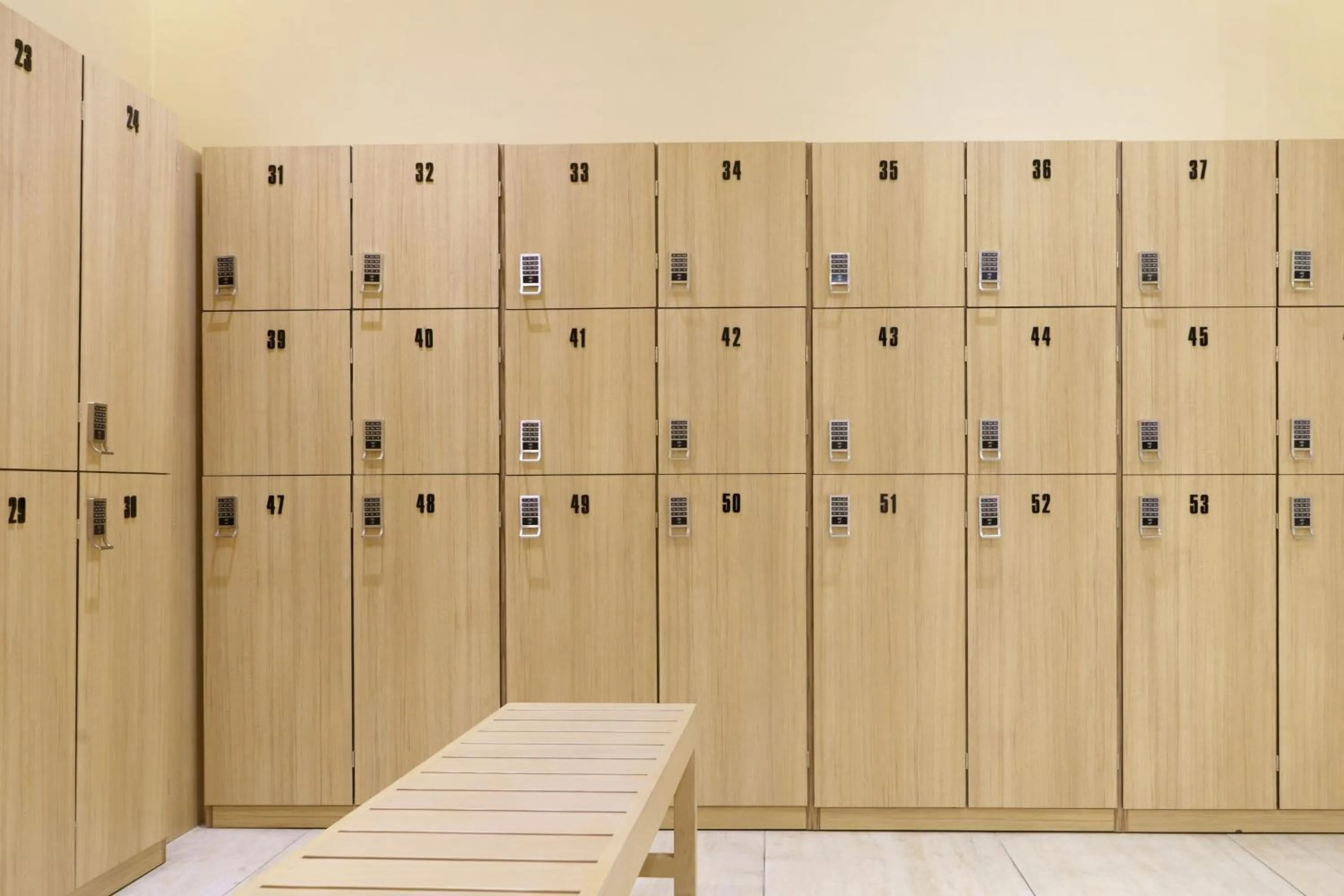 Area and facilities in Le Meridien Abu Dhabi Resort