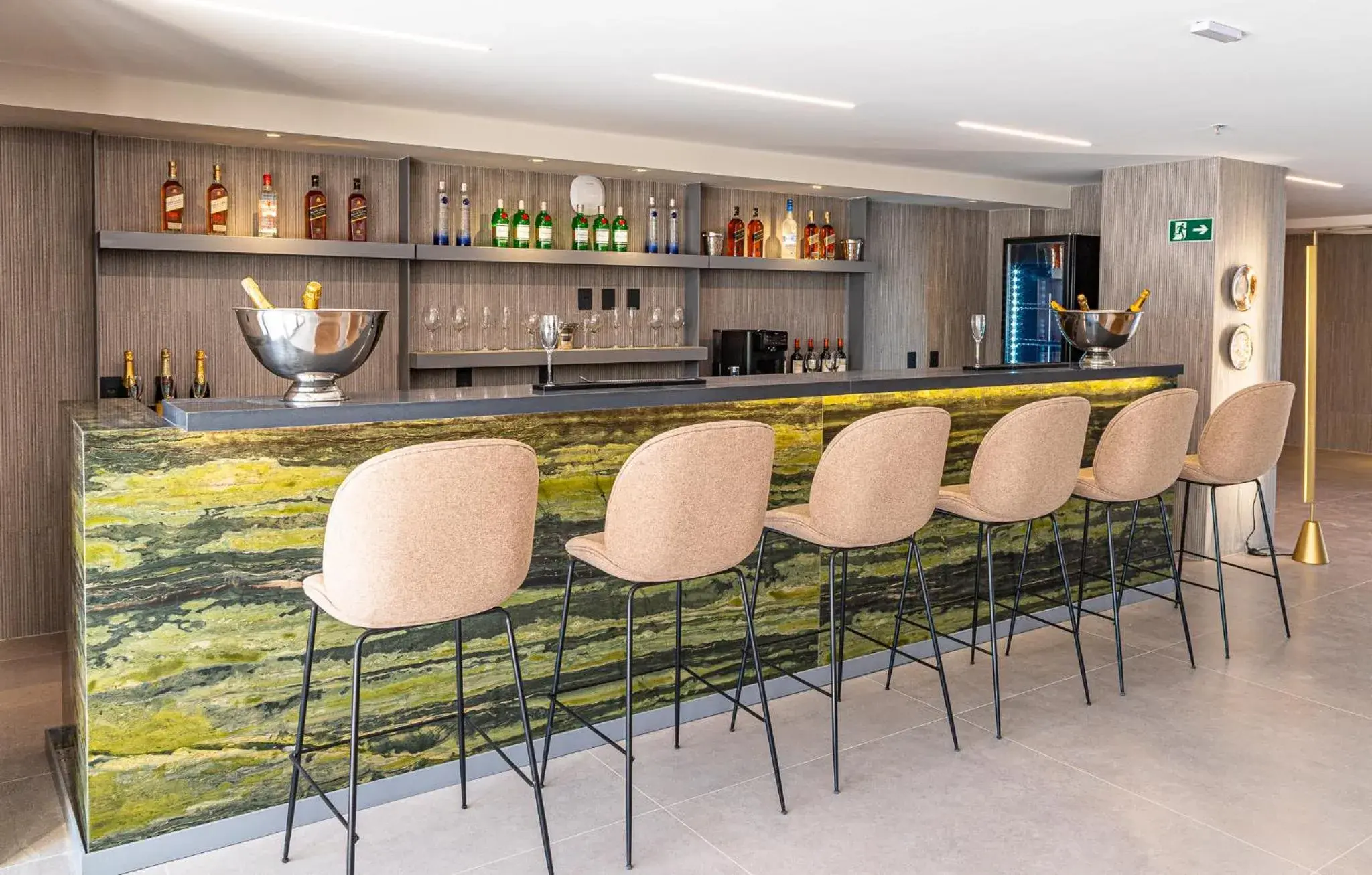 Lounge or bar in Oceana Atlântico Hotel & SPA Lounge or bar in Oceana Atlântico Hotel & SPA