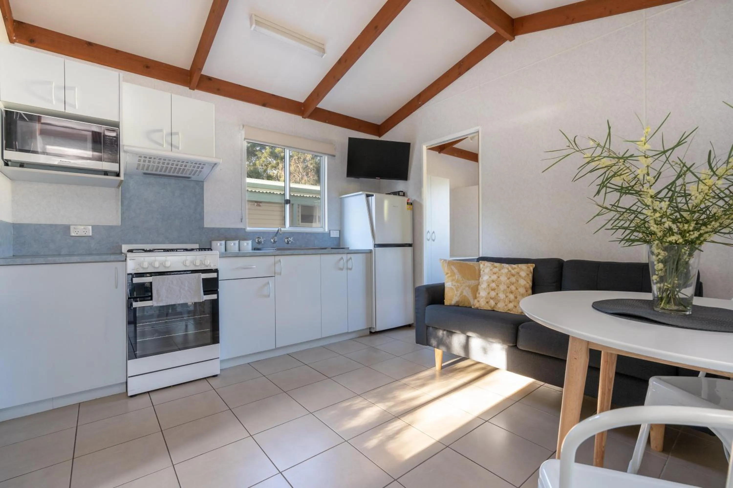 Kitchen or kitchenette in Tasman Holiday Parks - Myola