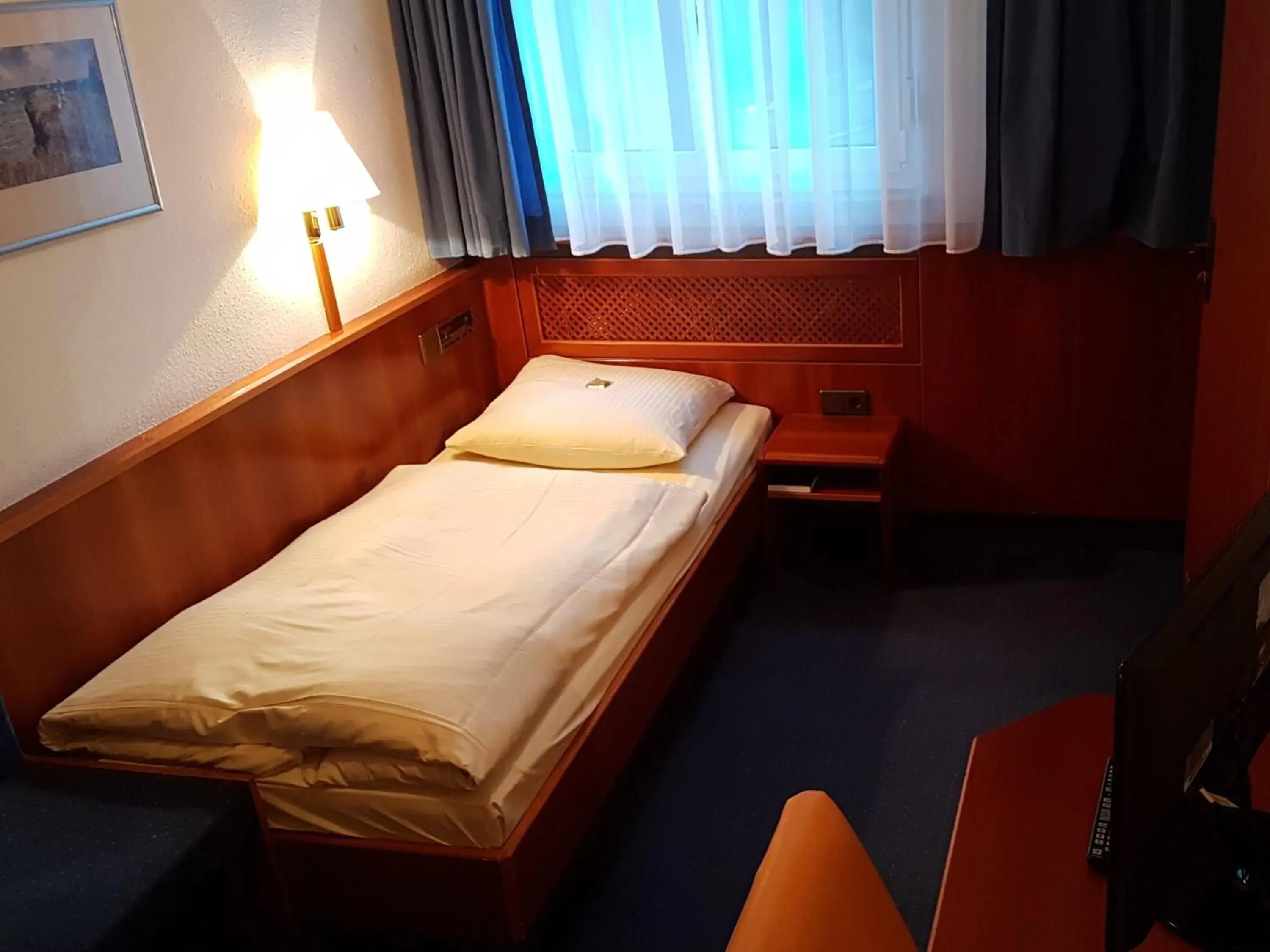 Bedroom, Bed in City Hotel Stuttgart Bedroom, Bed in City Hotel Stuttgart