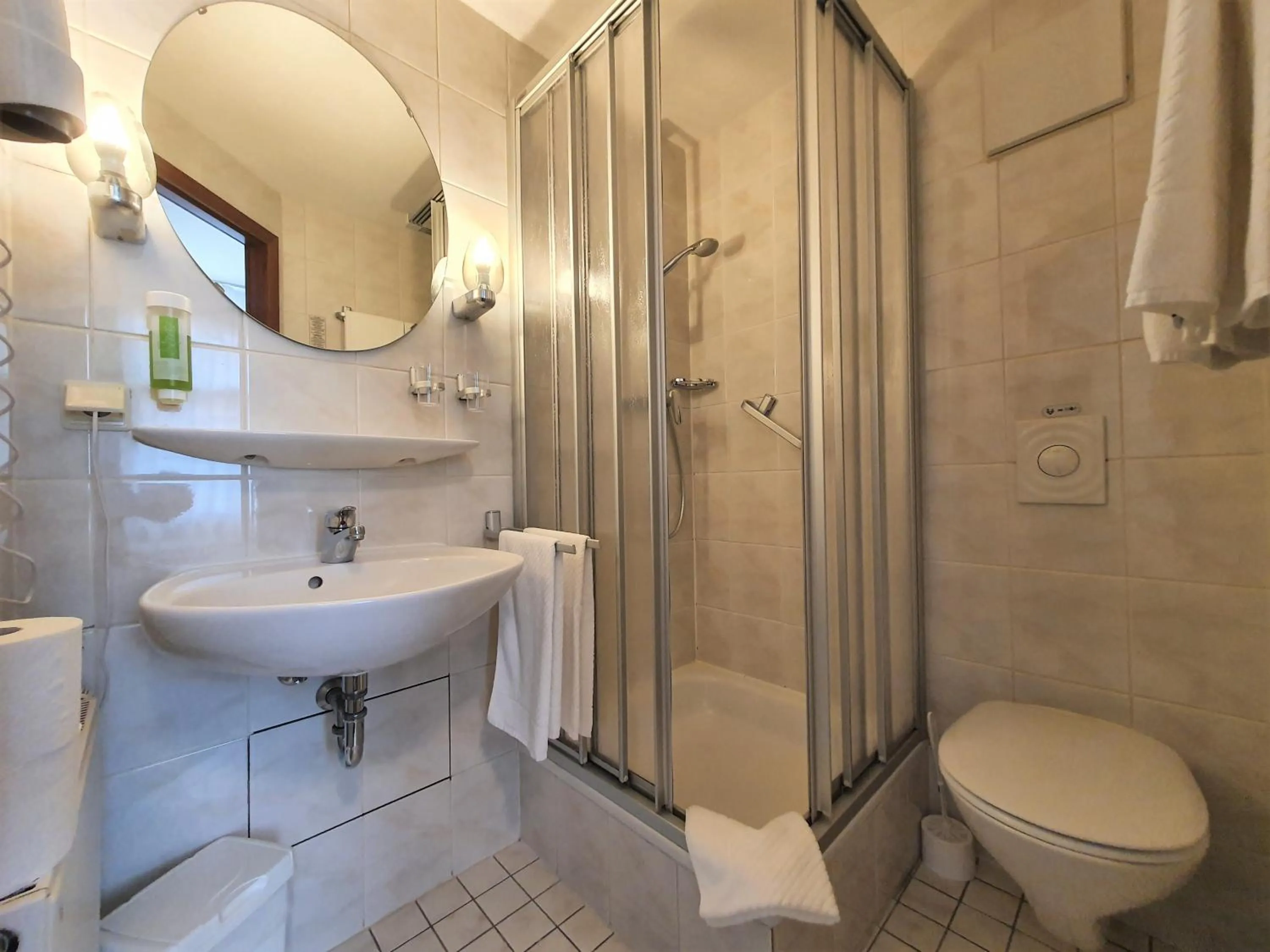 Bathroom in Pension am Heusteig