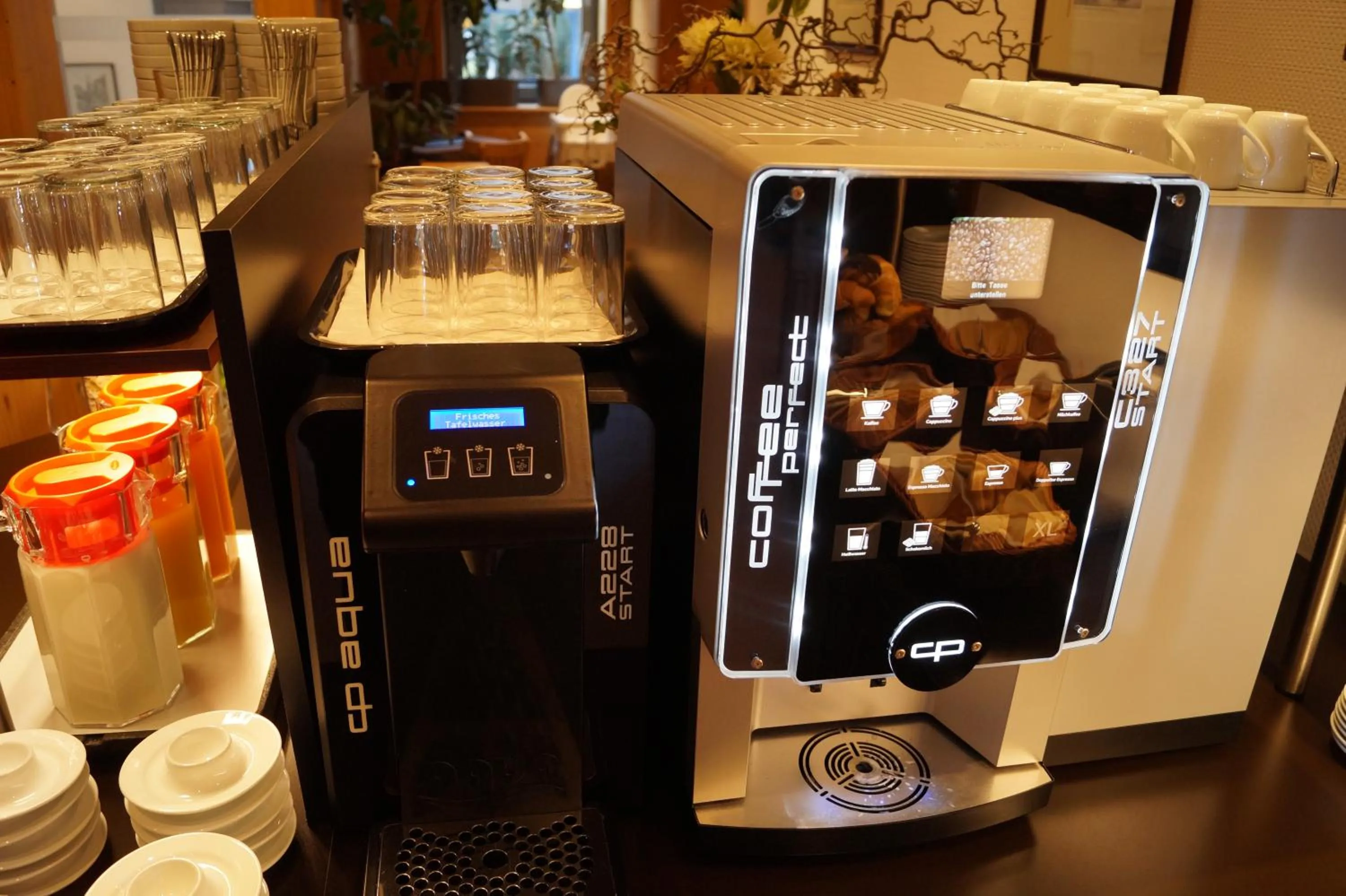 Buffet breakfast in Pension am Heusteig