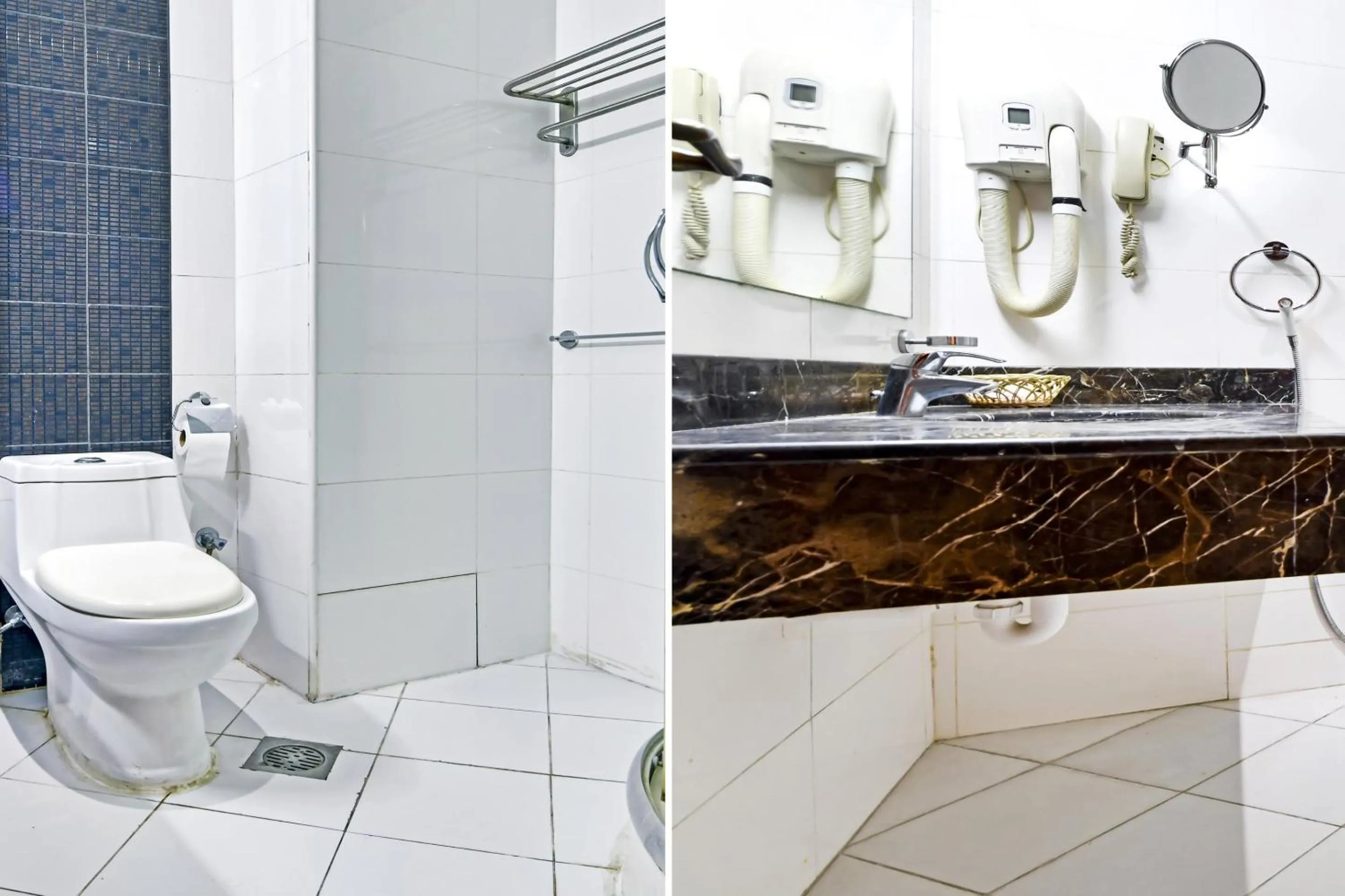 Bathroom in OYO 118 Revira Hotel