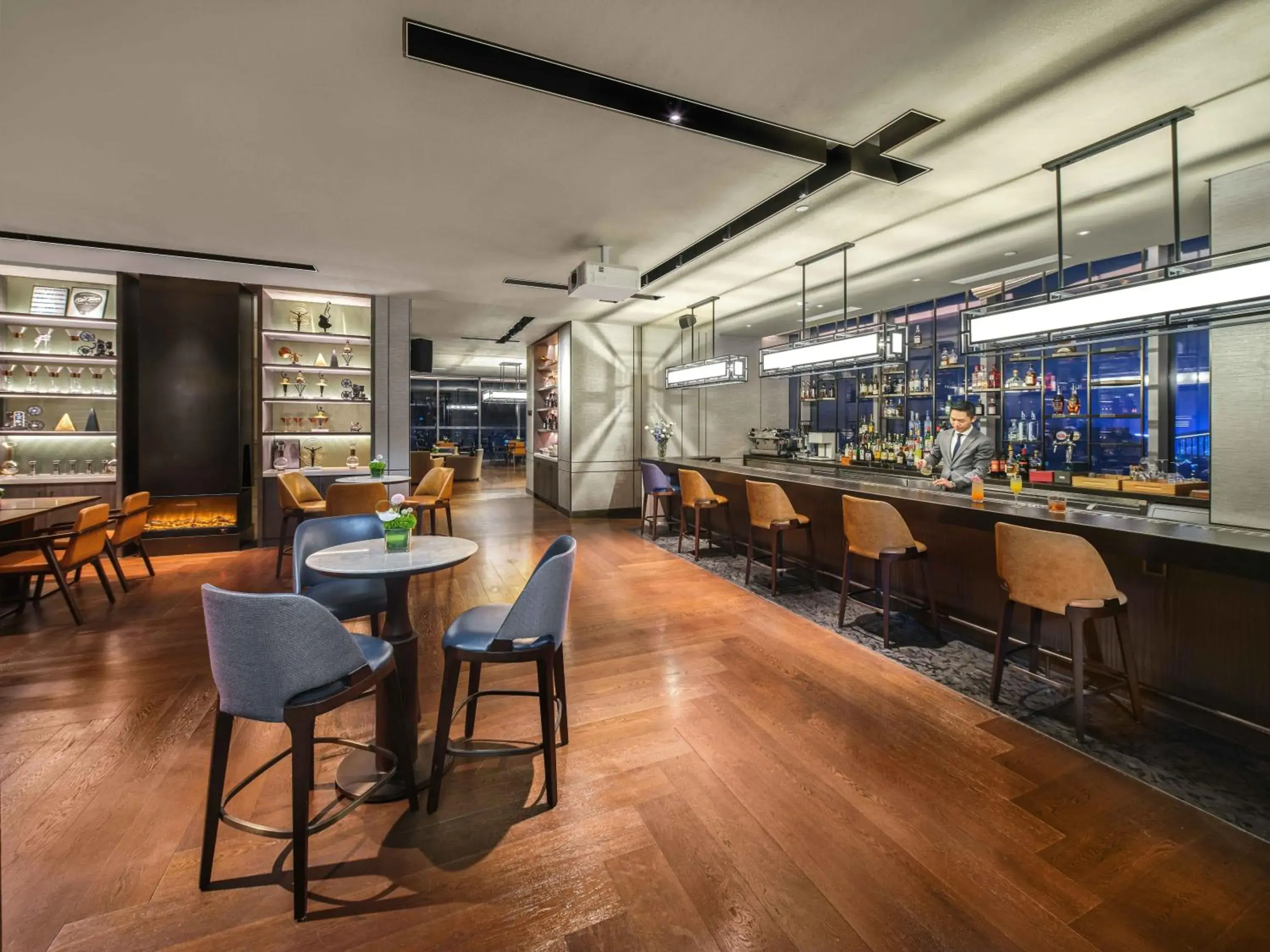 Lounge or bar in Vignette Collection Hangzhou Huaxia Center Hotel by IHG Lounge or bar in Vignette Collection Hangzhou Huaxia Center Hotel by IHG