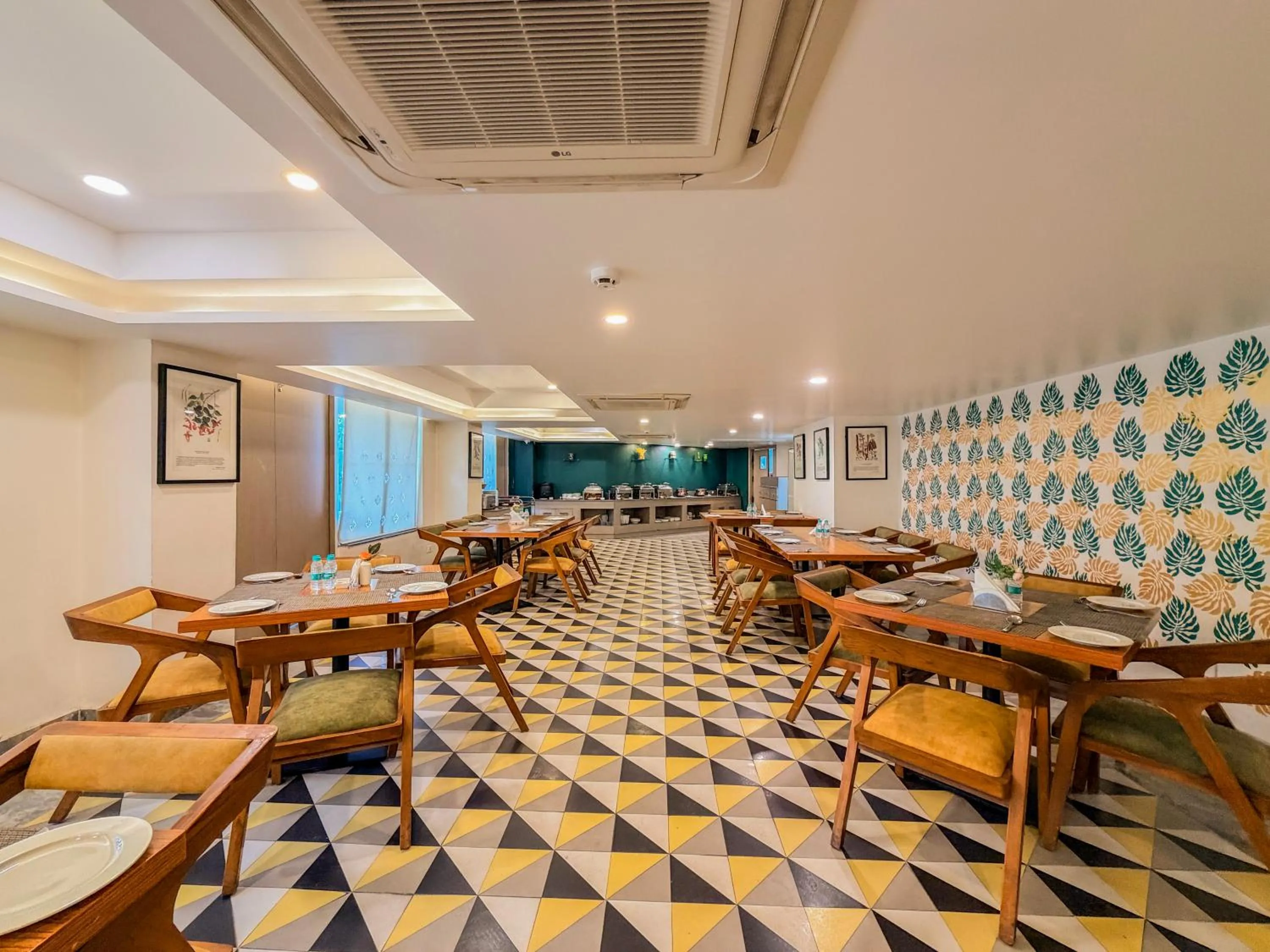 Restaurant/places to eat in Spree Hotel Kriday Rajpur Road Dehradun