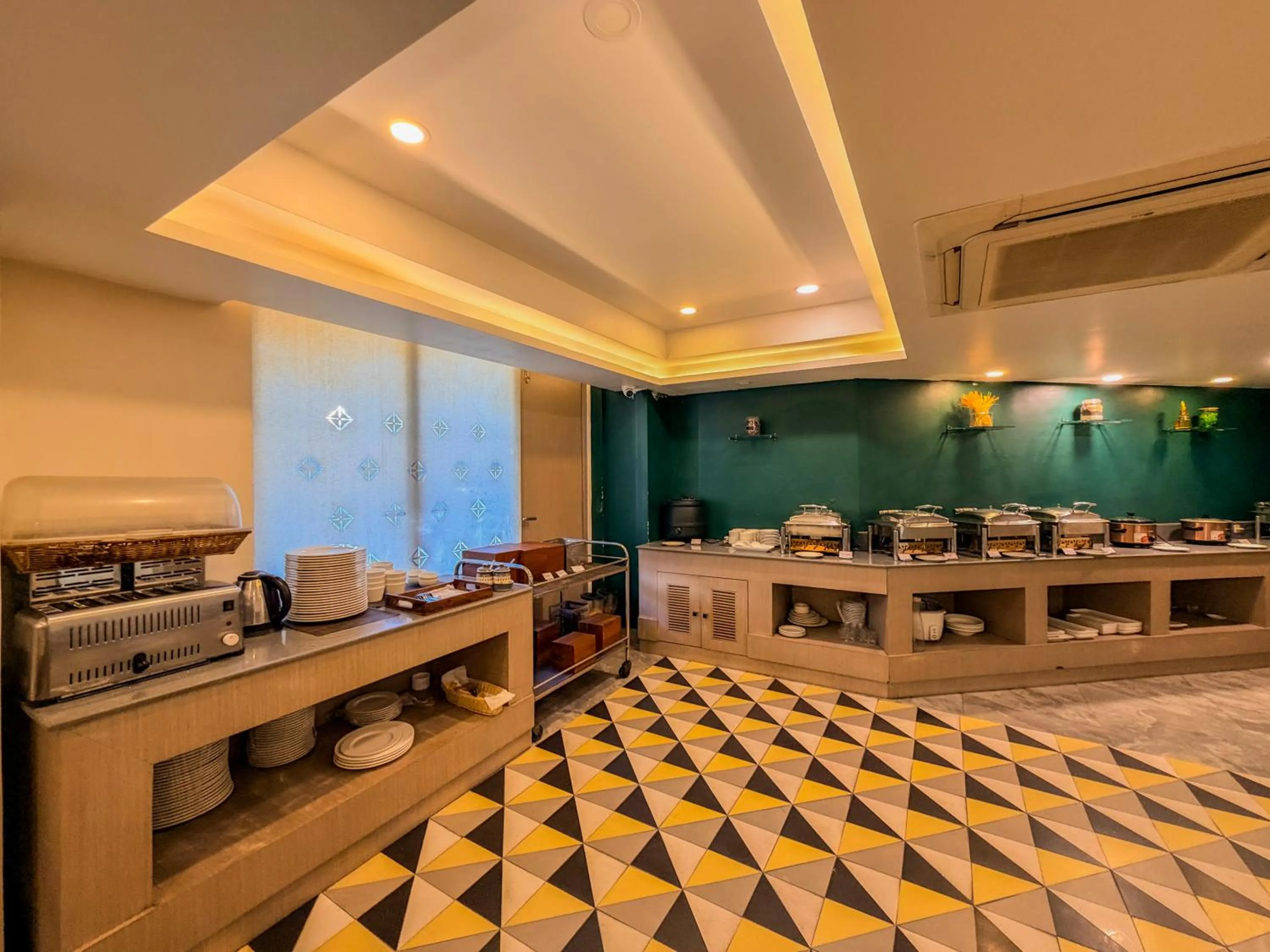 Restaurant/places to eat in Spree Hotel Kriday Rajpur Road Dehradun