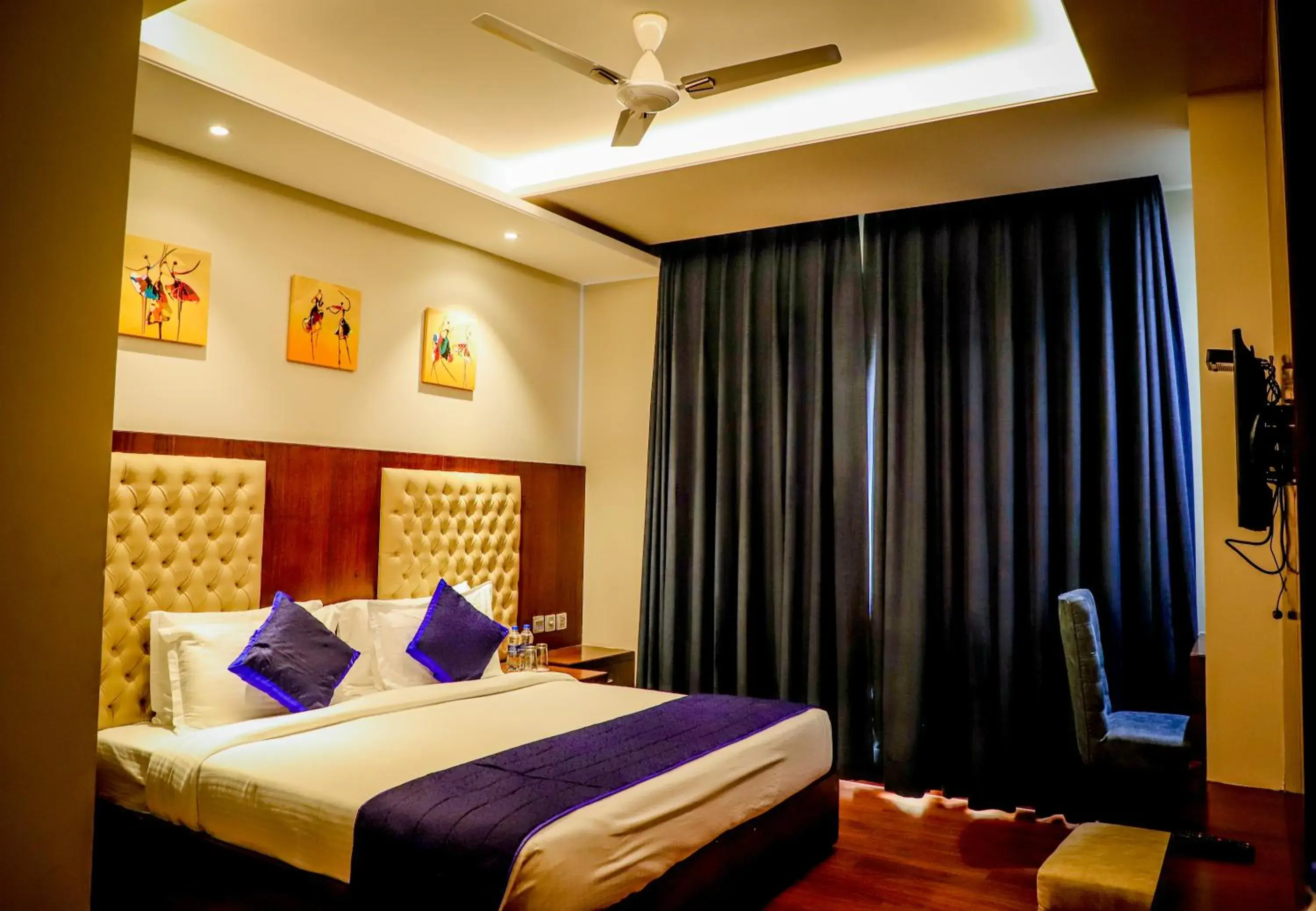 Bedroom, Bed in juSTa Palampur Resort & Convention Centre Bedroom, Bed in juSTa Palampur Resort & Convention Centre