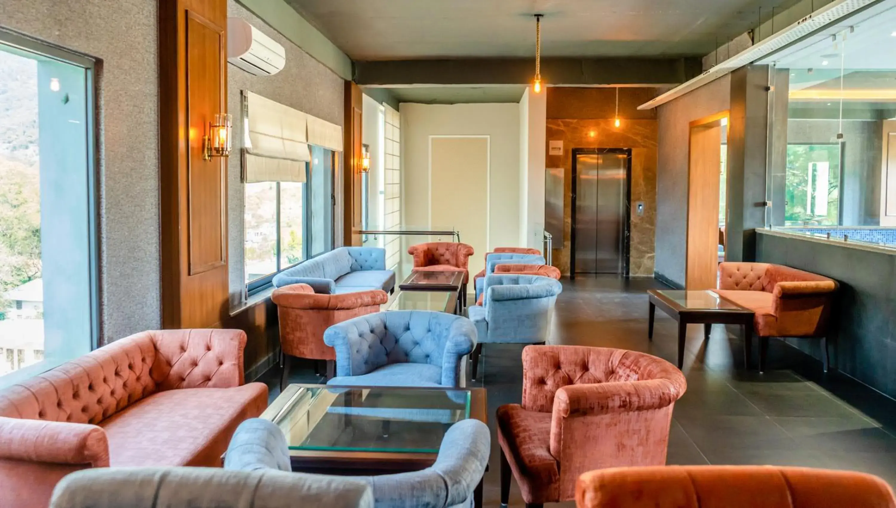 Lounge or bar in juSTa Palampur Resort & Convention Centre Lounge or bar in juSTa Palampur Resort & Convention Centre