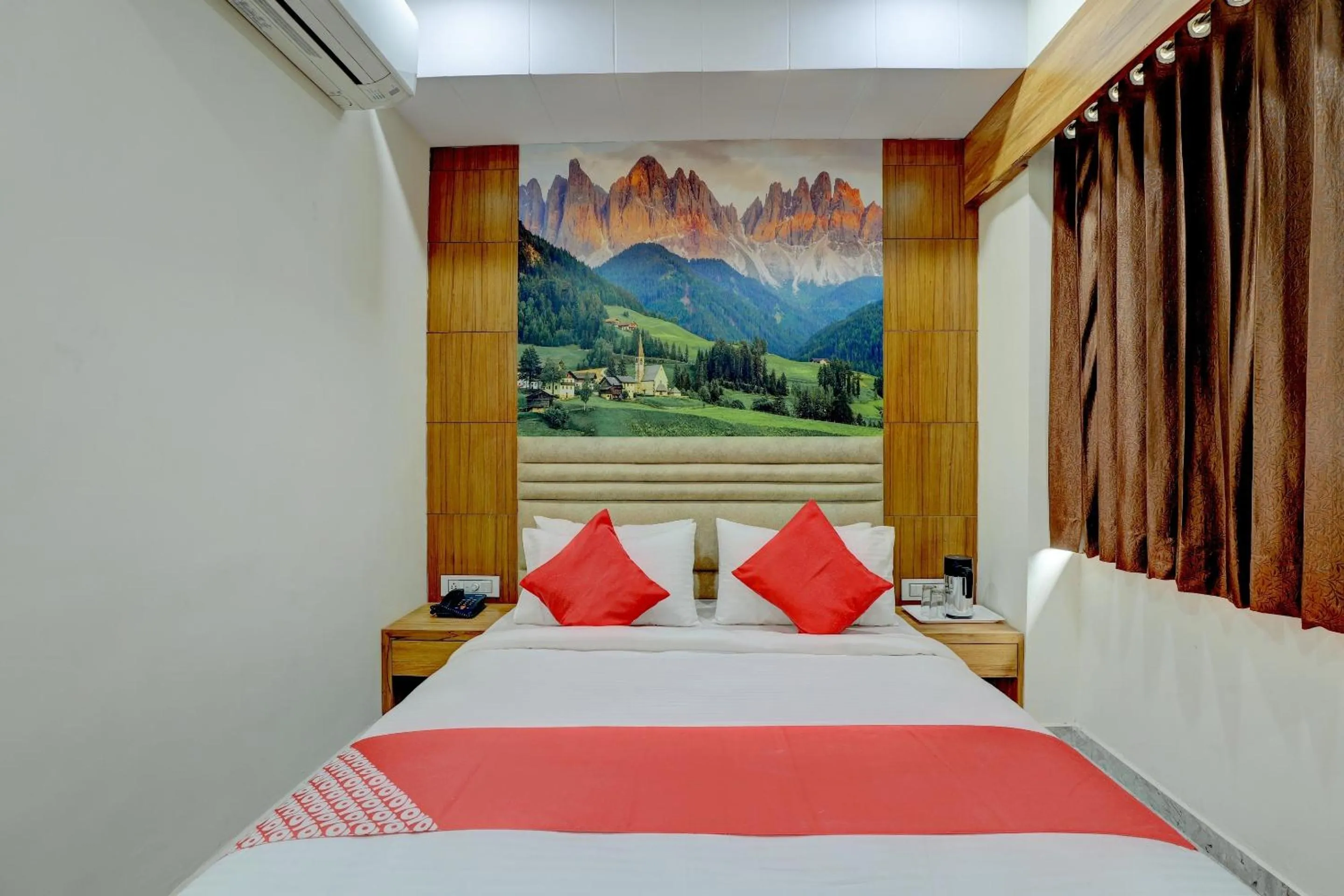 Bedroom in Hotel O Sai Villa