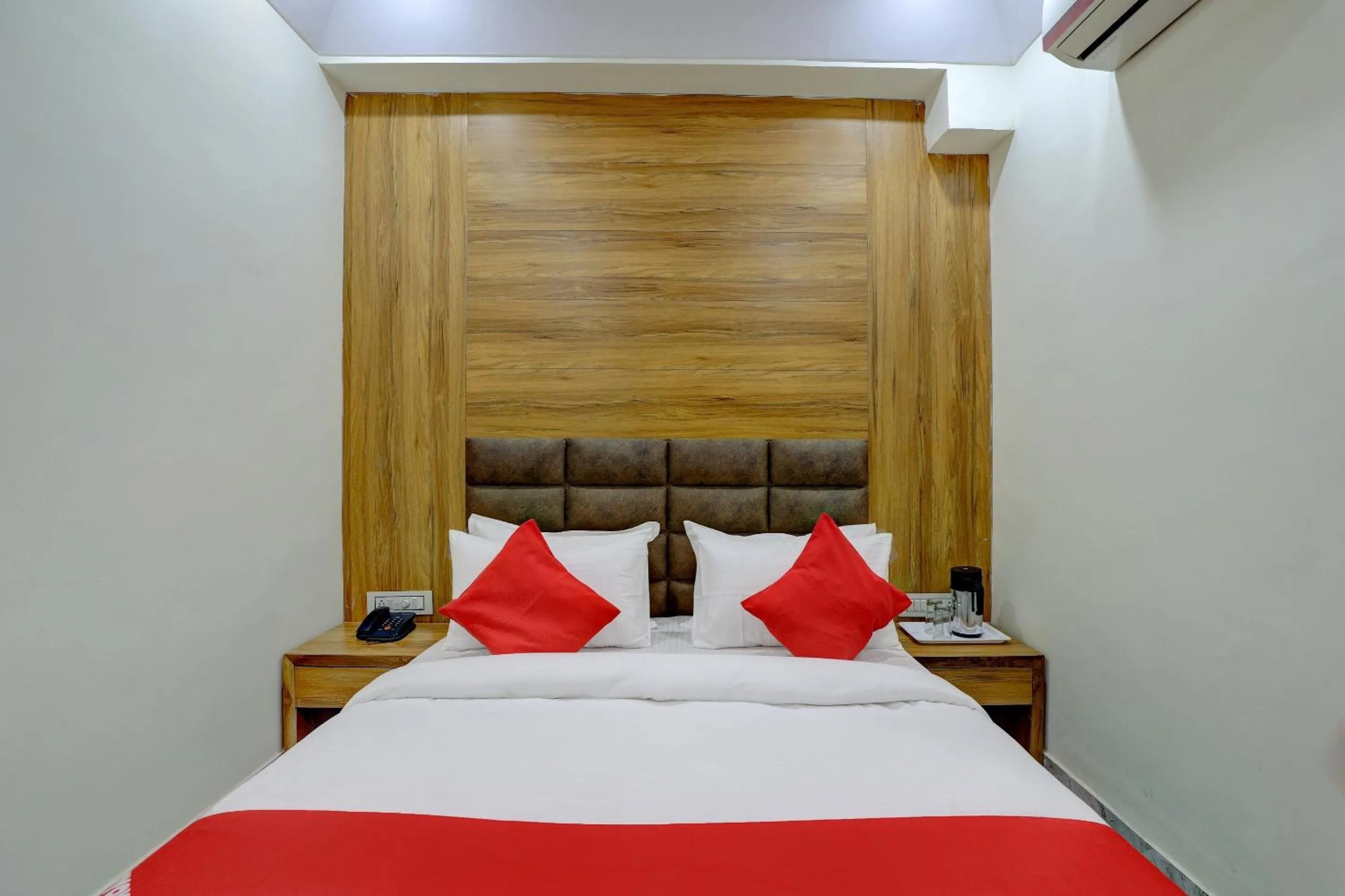 Bedroom in Hotel O Sai Villa