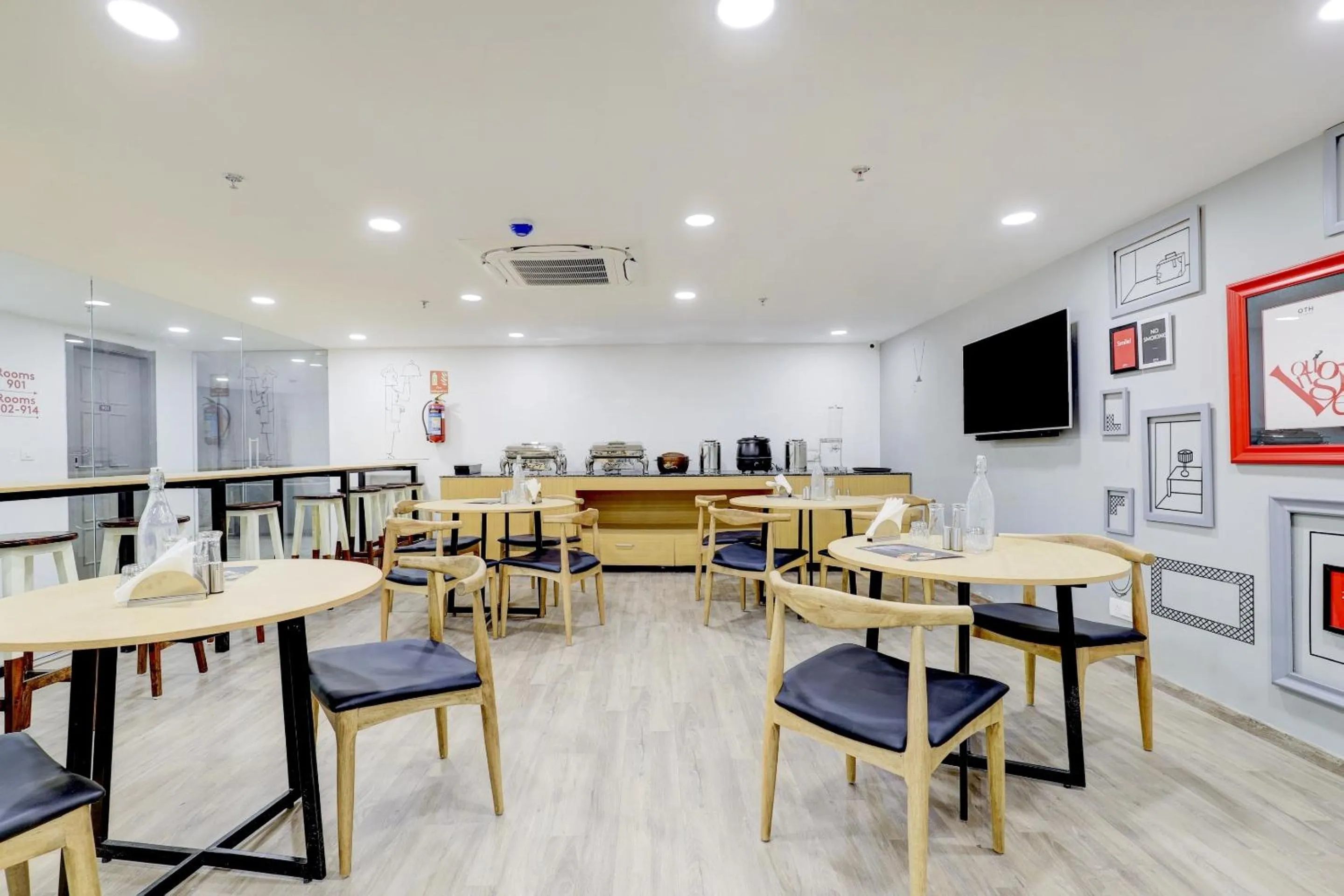 Restaurant/places to eat in Super Townhouse Rajyash Rise