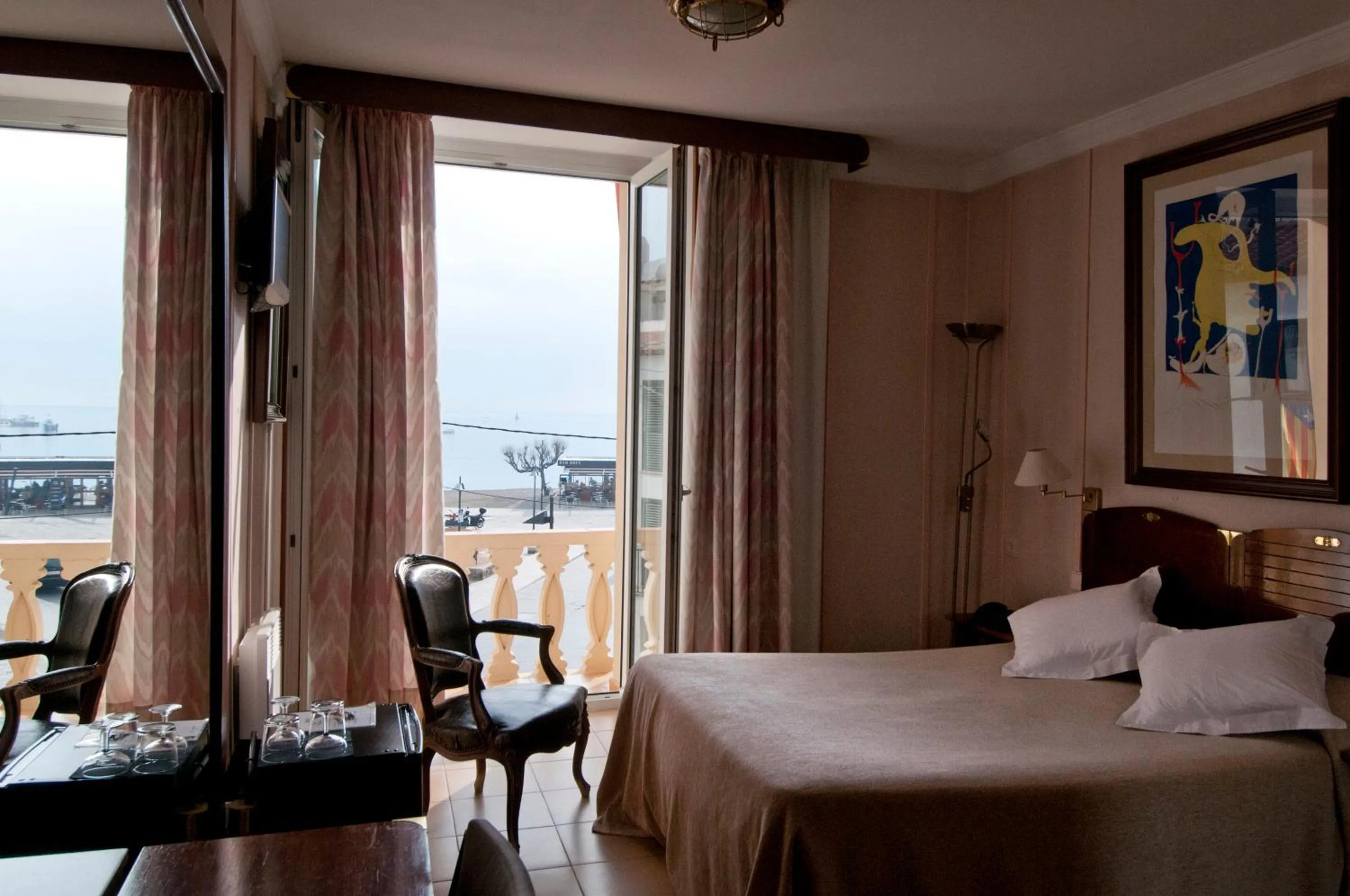 Bed in Hotel La Residencia