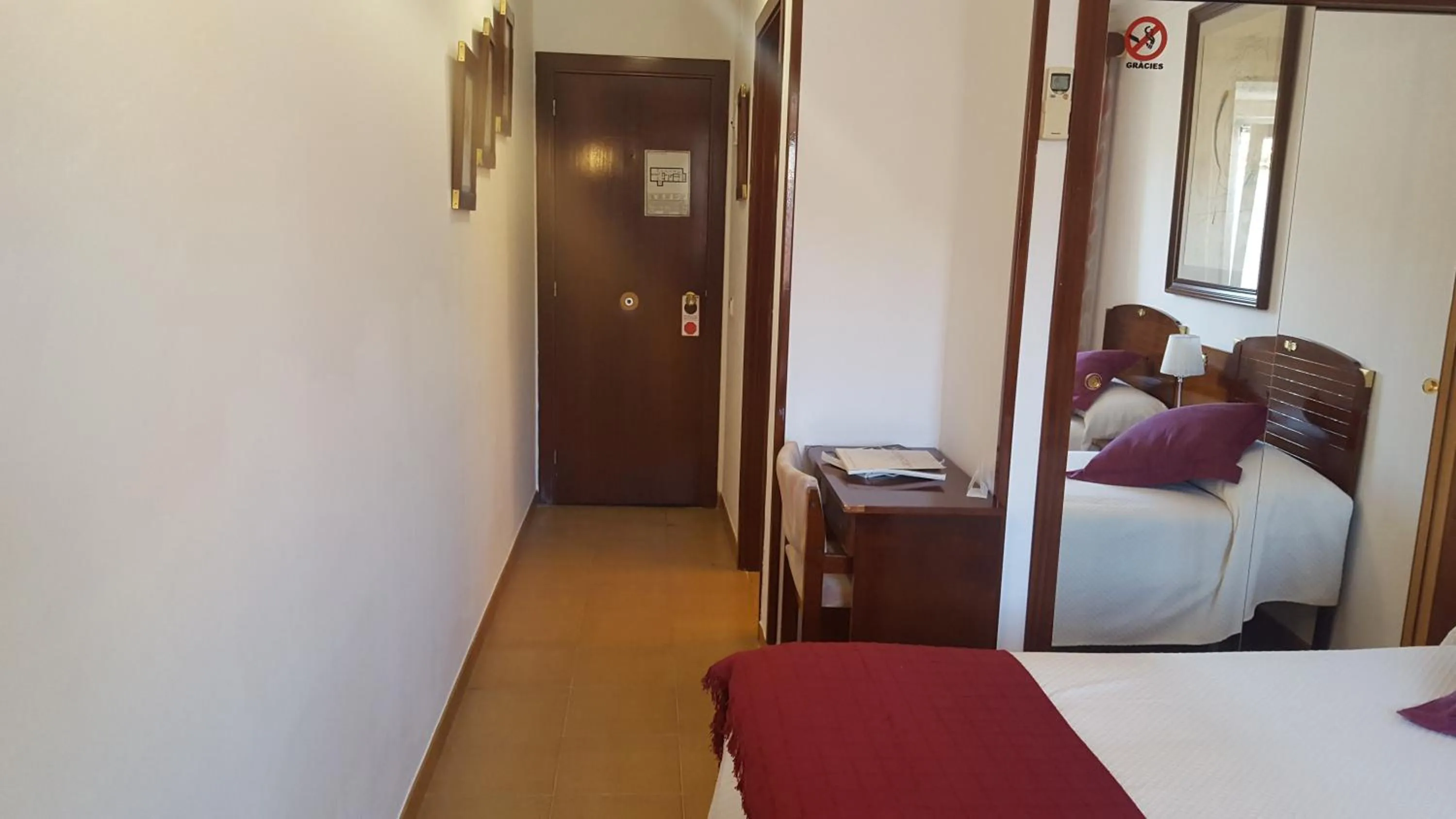 Bed in Hotel La Residencia