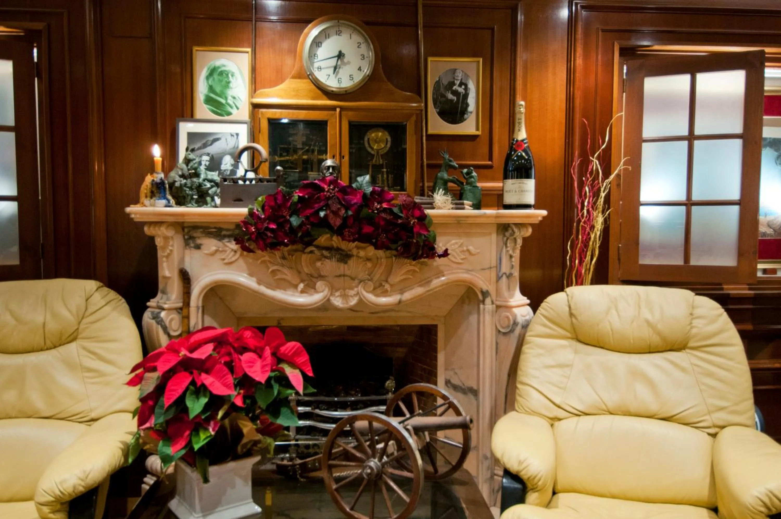 Lobby or reception in Hotel La Residencia