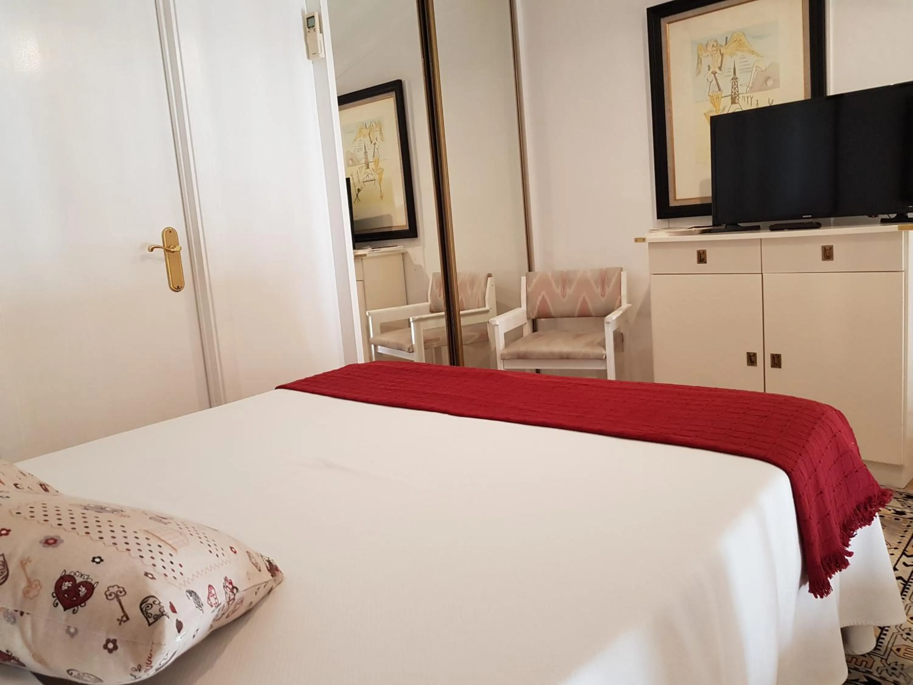 Bed in Hotel La Residencia