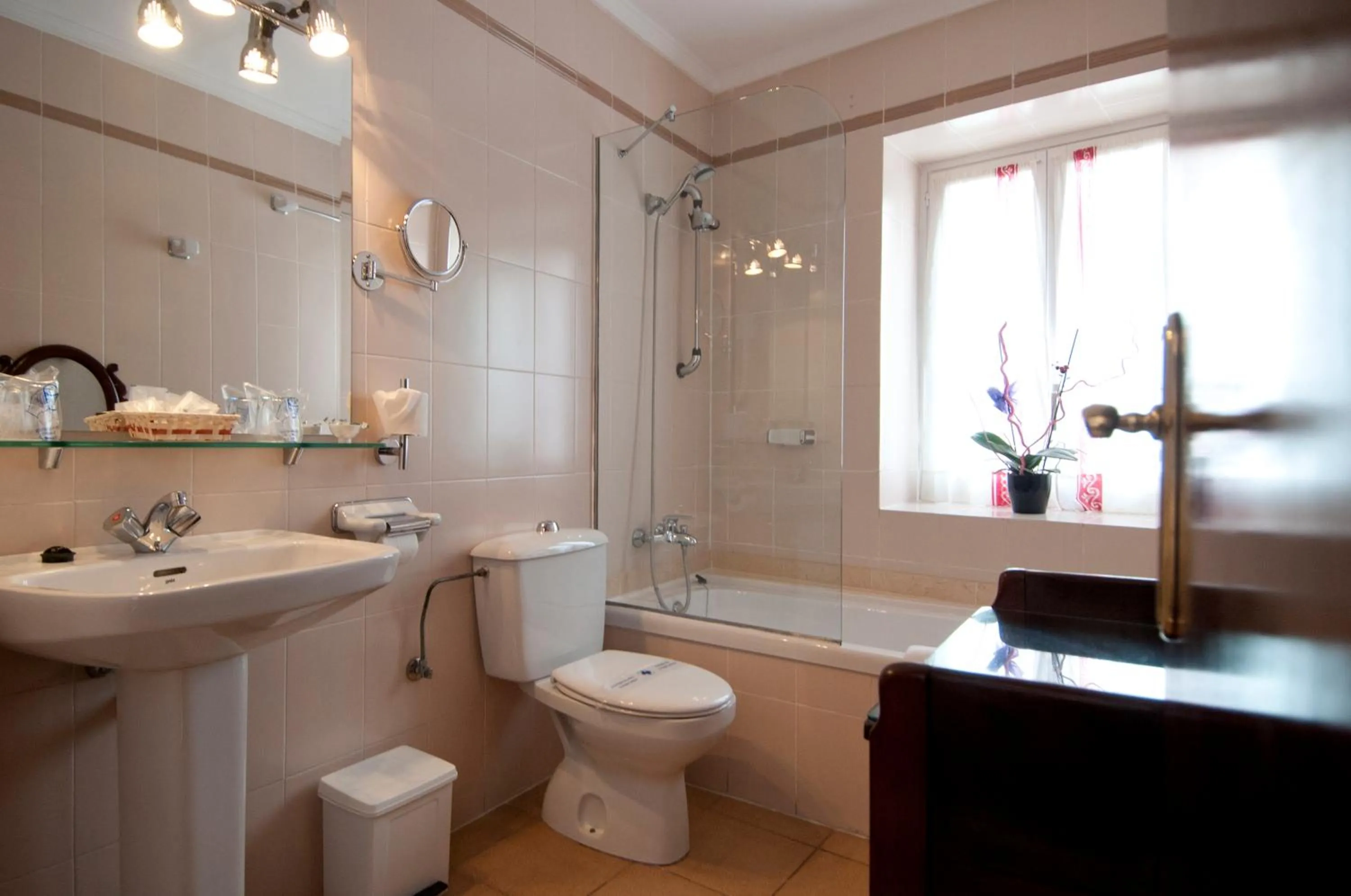 Bathroom in Hotel La Residencia