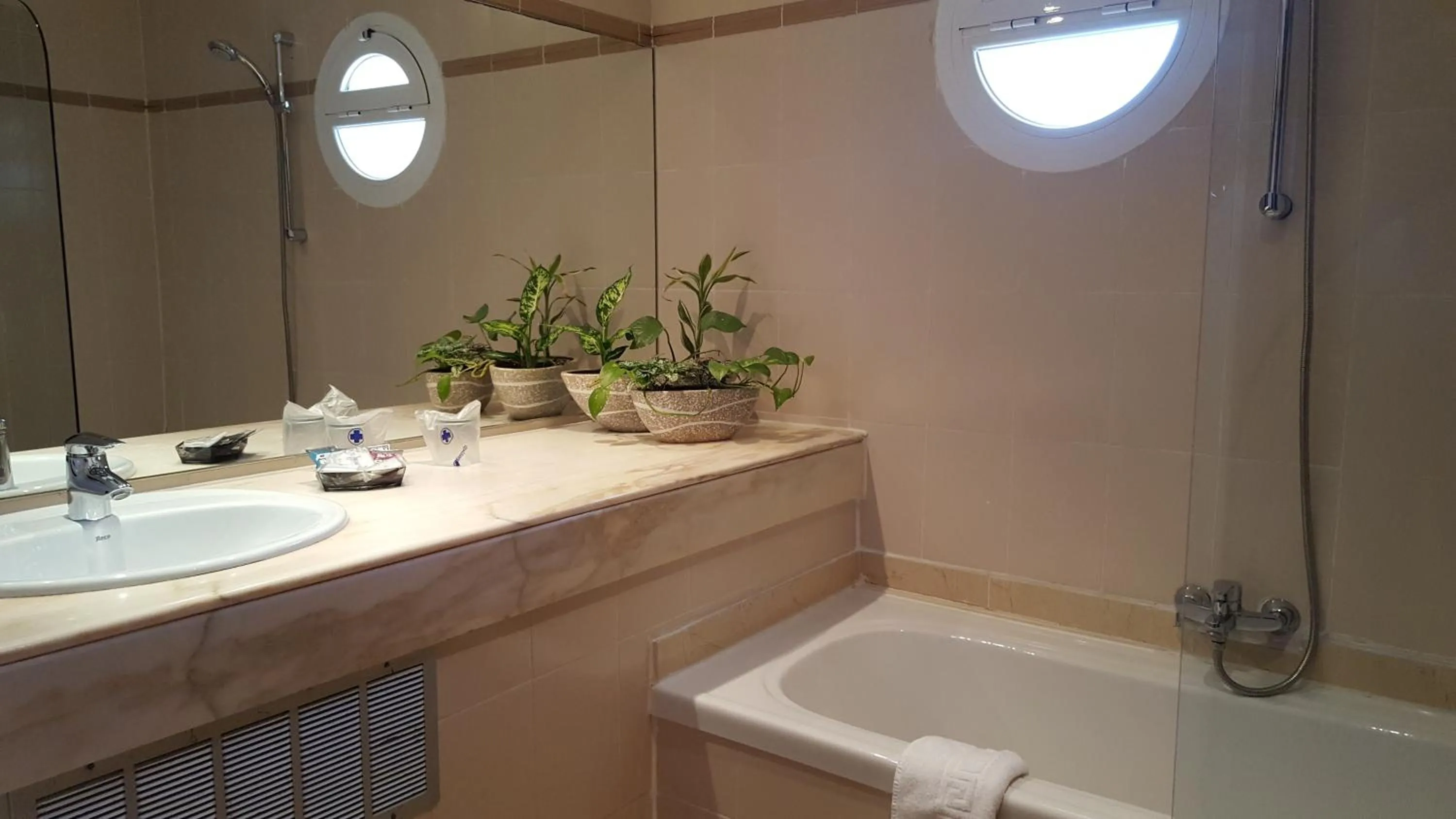 Shower in Hotel La Residencia