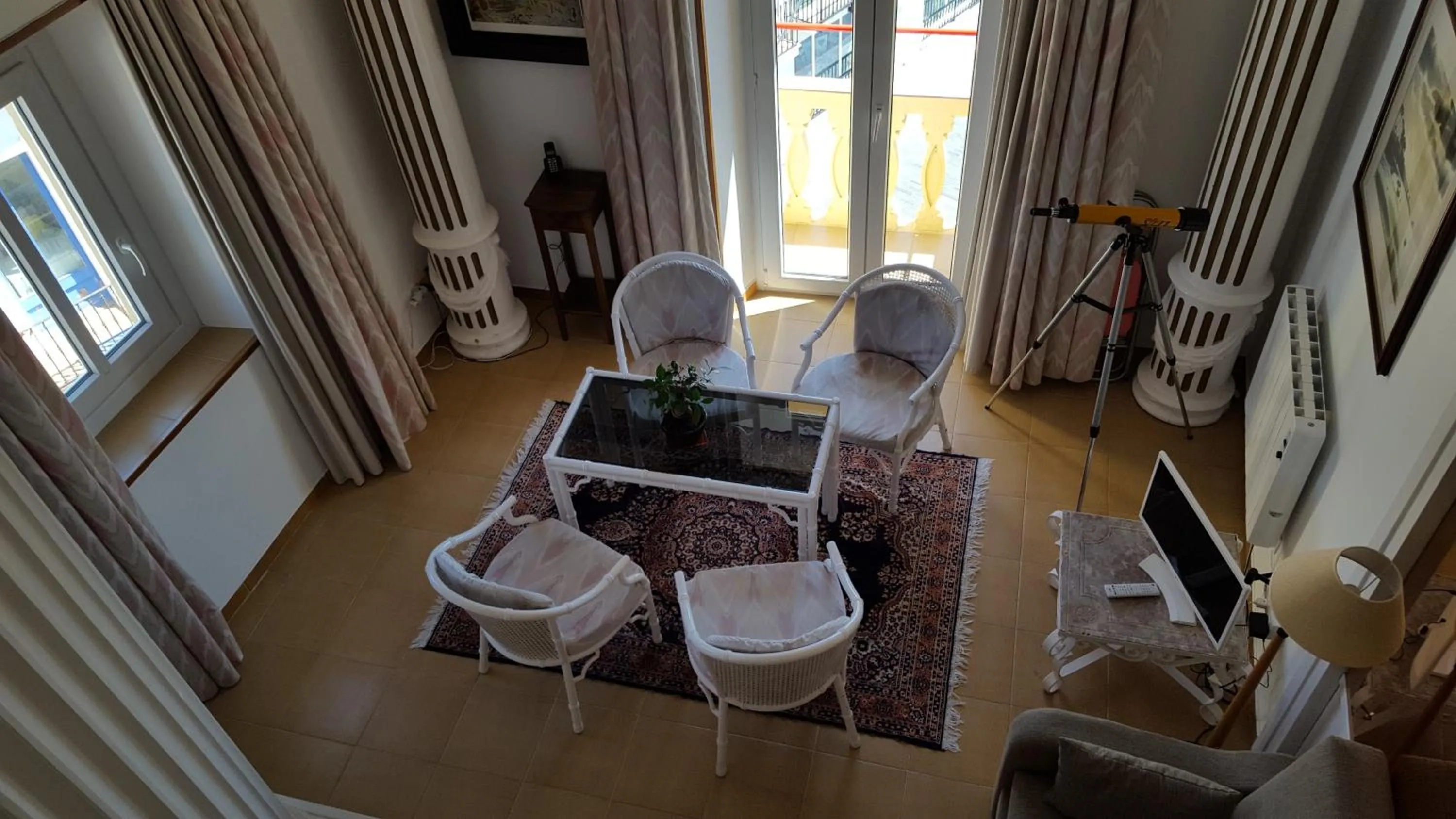 TV and multimedia in Hotel La Residencia