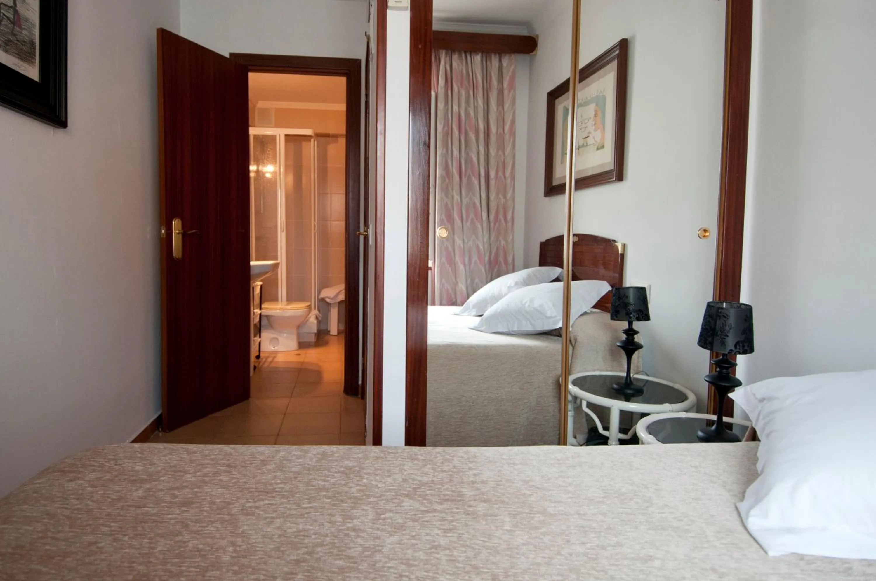 Bedroom, Bed in Hotel La Residencia